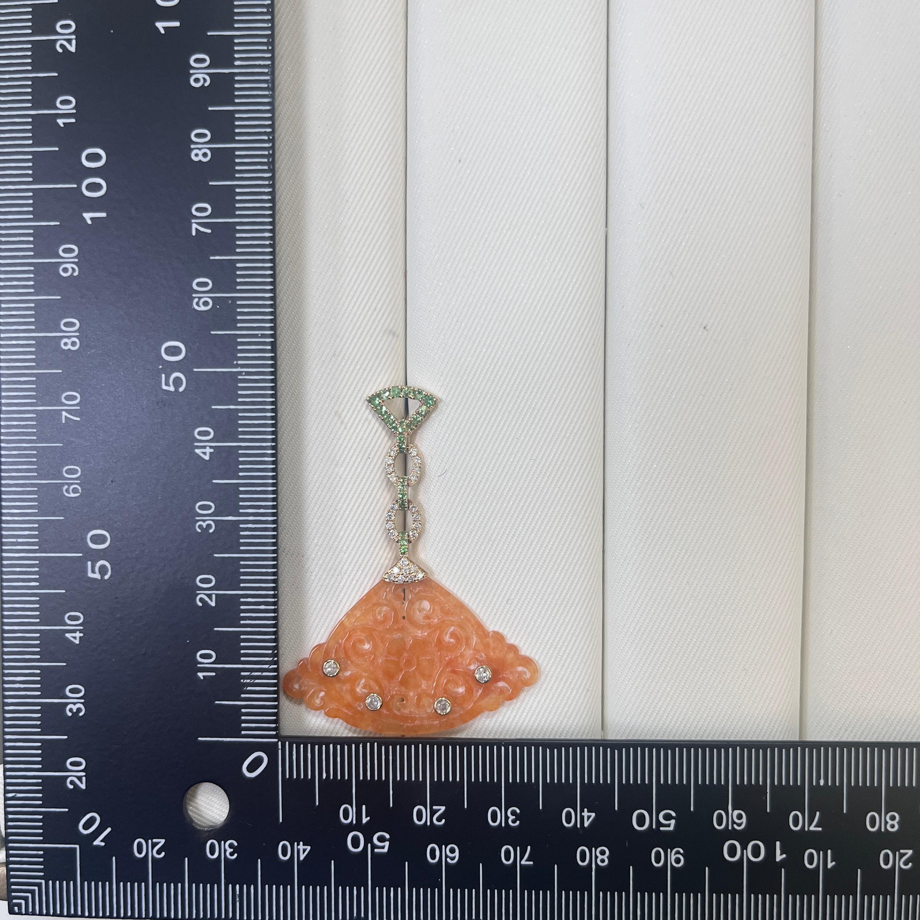 Pendientes Vintage de Gota de Diamantes y Granate de Jade de 14,69 qt en Oro Amarillo de 14 quilates en Nuevo estado para la venta en Hong Kong, HK