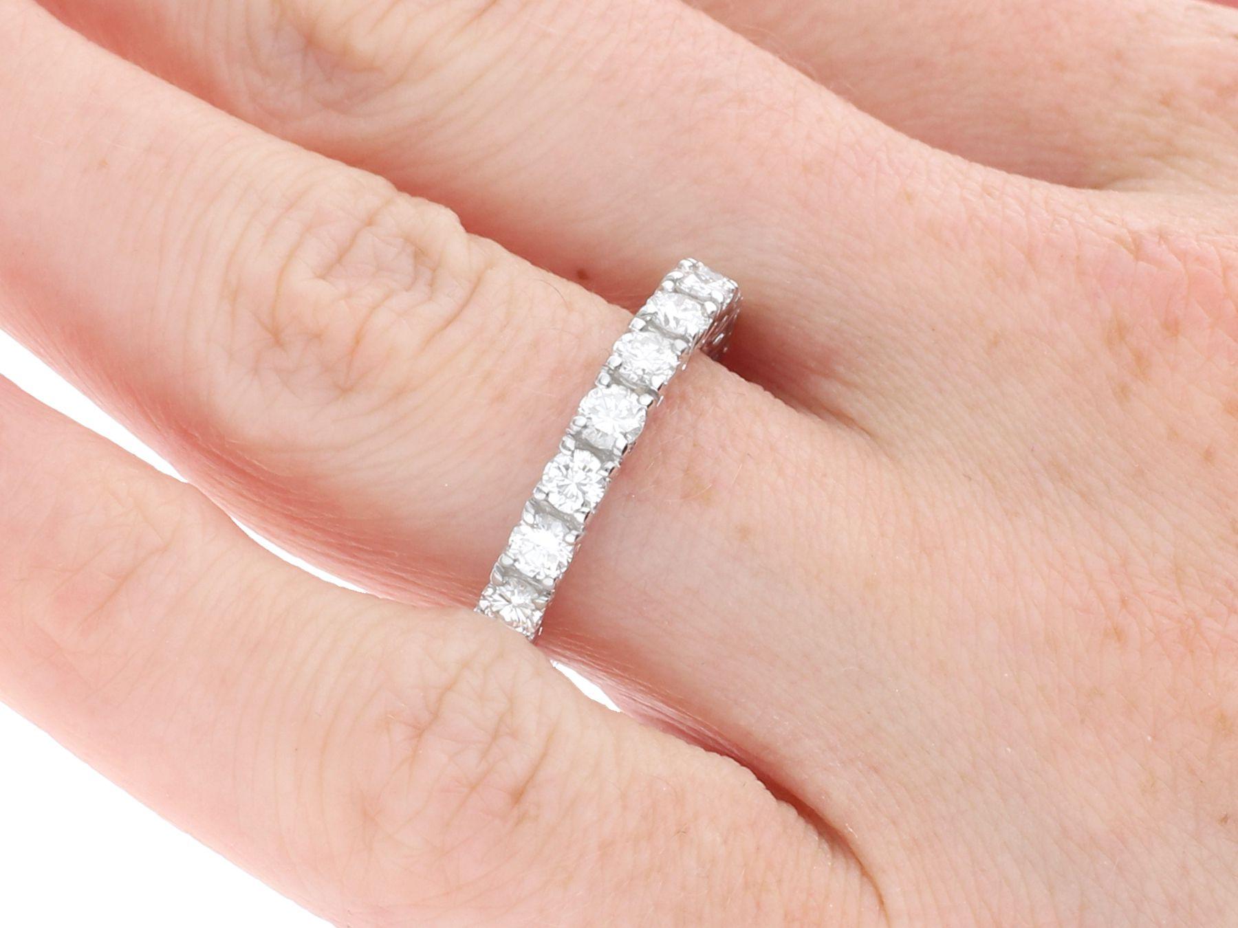 Women's or Men's Vintage 1.47 Carat Diamond and White Gold Full Eternity Engagement Ring For Sale