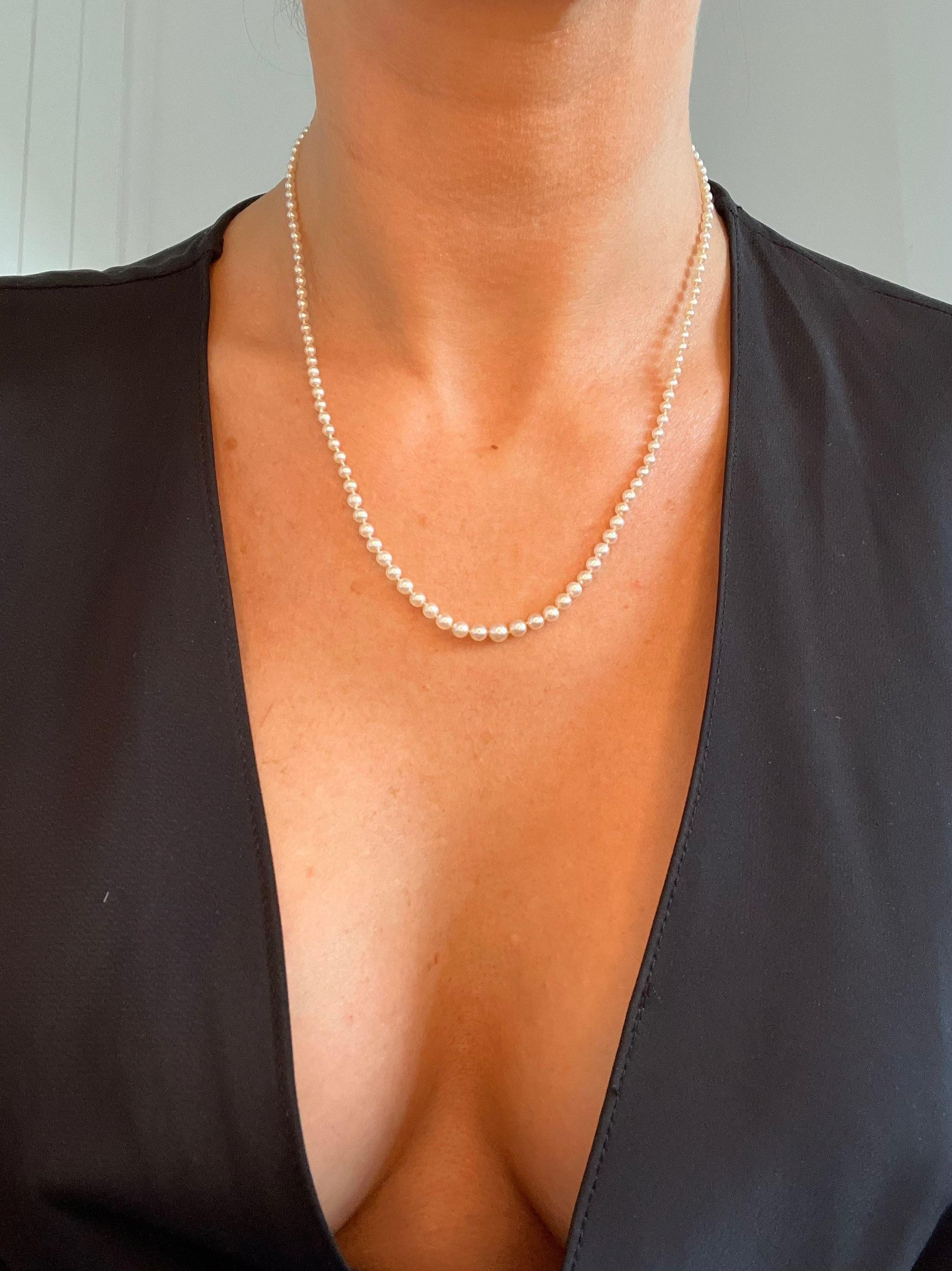 Vintage Pearl Necklace 

Circa 1960’s 

Gorgeous Cultured Pearl Necklace, Measuring 18 1/2 Inches. Pearls Graduating in Size from 2.4mm - 4.6mm.
Features a 14ct Gold Fancy Clasp- Stamped 585. 

Would make a beautiful bridal gift! 

All of our items