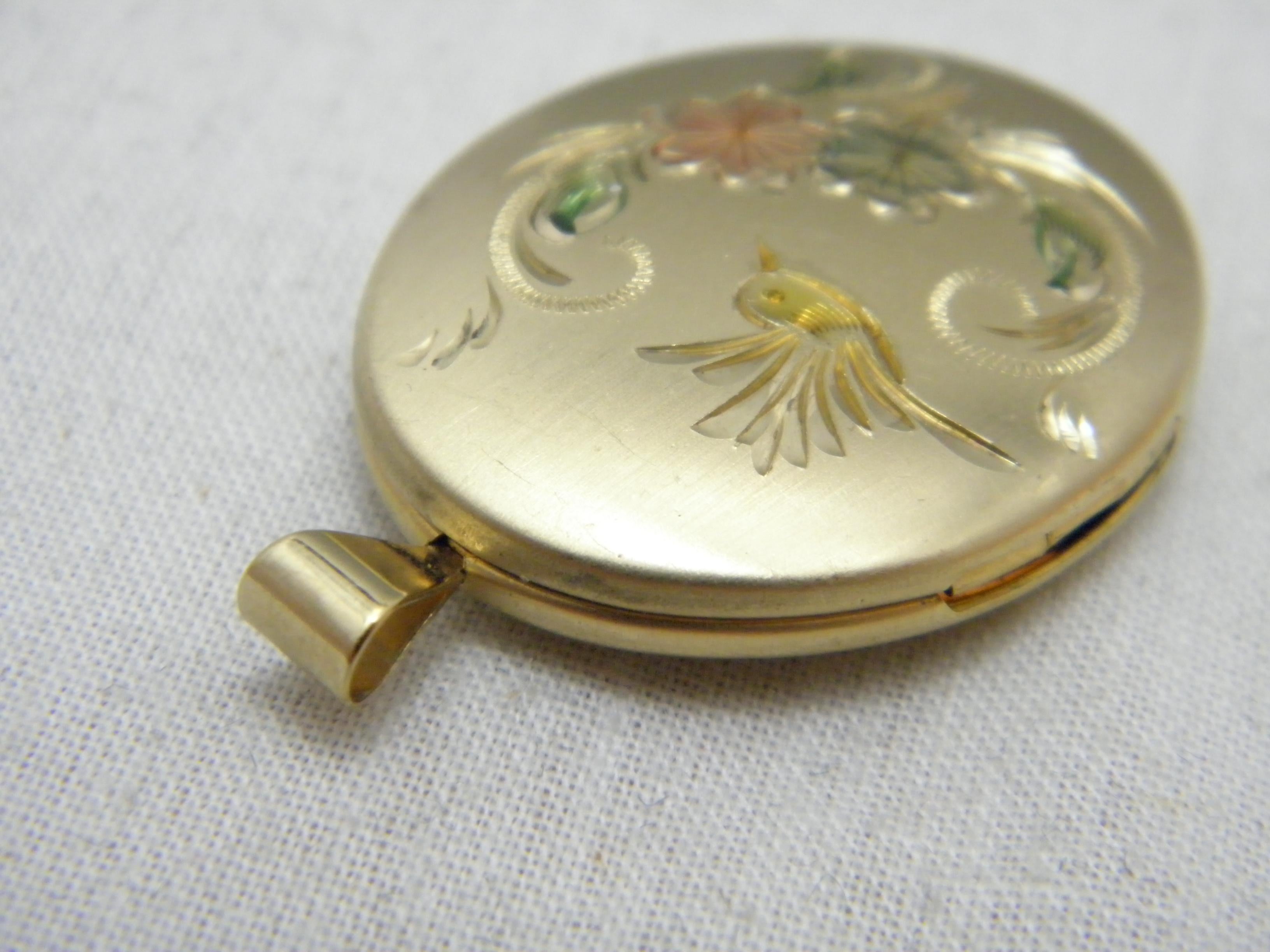 Women's or Men's Vintage 14ct Gold 'Filled' Floral Bird Locket Pendant 585 Purity Large Designer For Sale