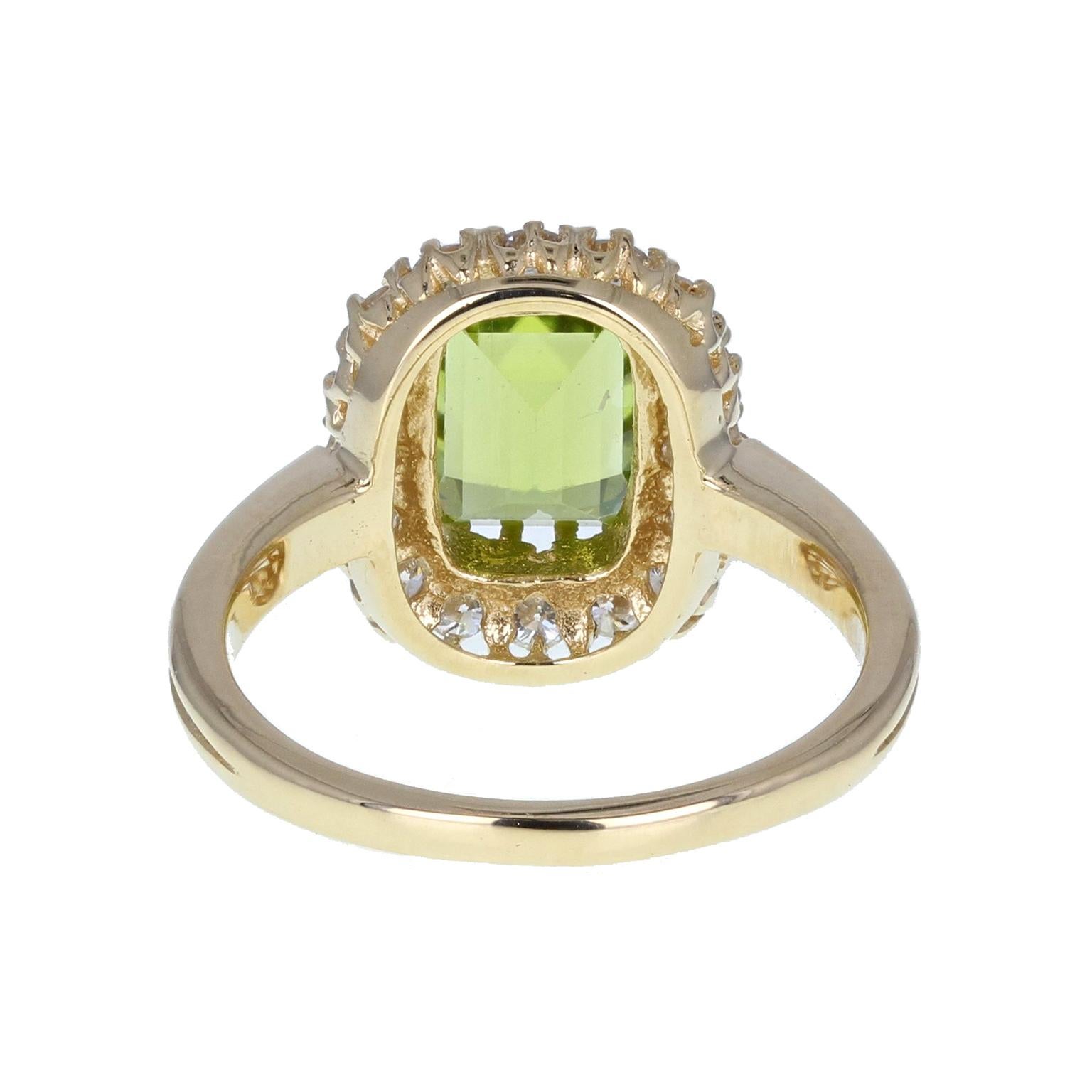 Women's or Men's Vintage 14 Carat Gold Peridot Diamond Cluster Cocktail Engagement Ring For Sale