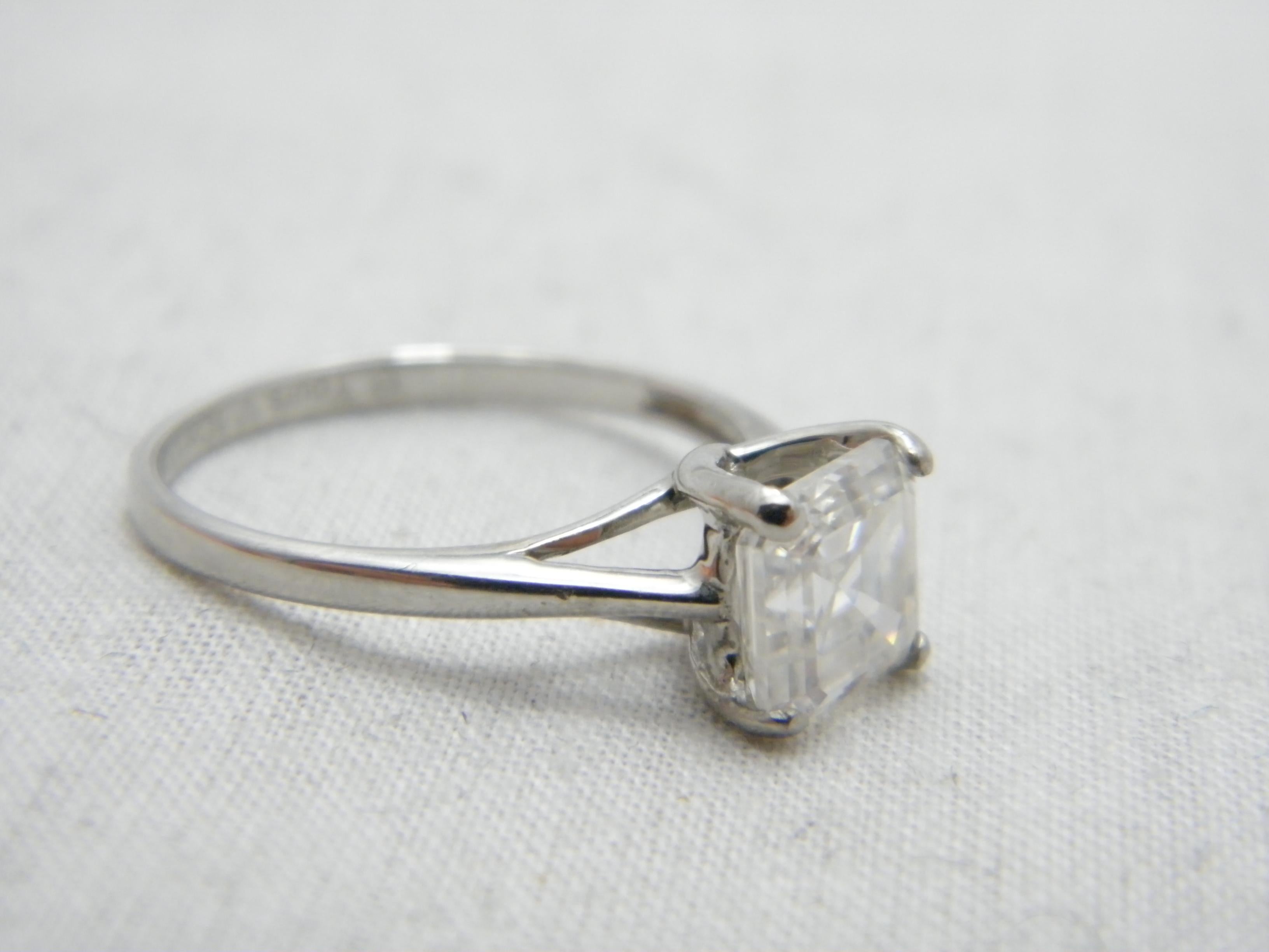 Vintage 14ct White Gold 2.75 Cttw Diamond Solitaire Engagement Ring Size Q 8.25 In Good Condition For Sale In Camelford, GB