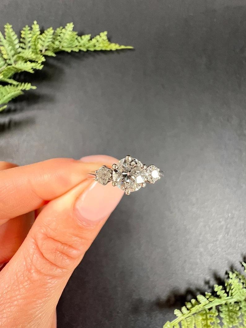 Vintage 14ct White Gold French Stamped, 3 Stone Diamond , Trilogy Ring For Sale 6