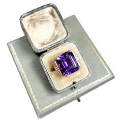Bague cocktail vintage en or jaune 14 carats, grande améthyste de 20 carats, années 1940