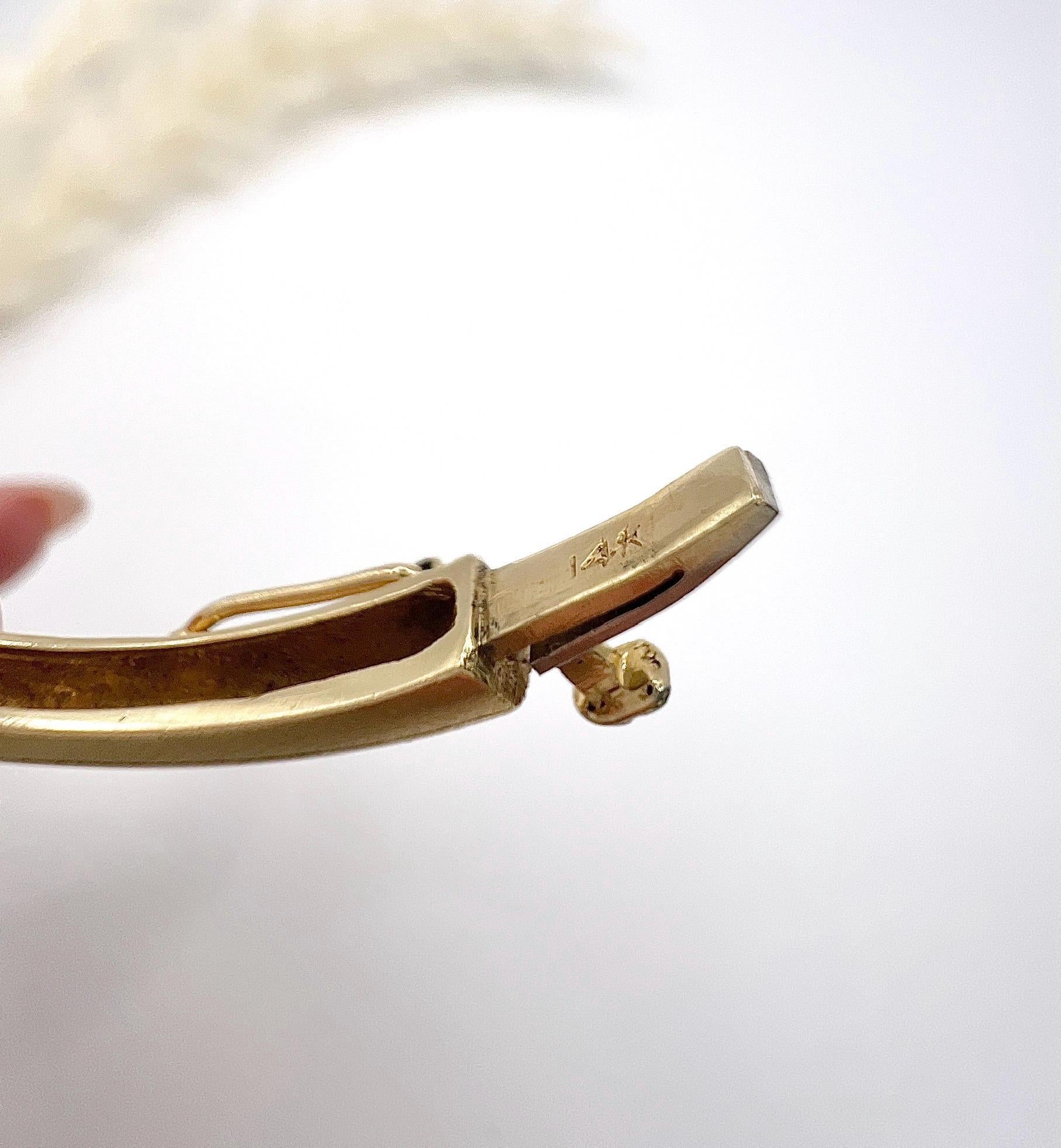 Vintage 14ct Yellow Gold Stamped, 1960s Graduated Opal & Diamond Bangle Bracelet en venta 5