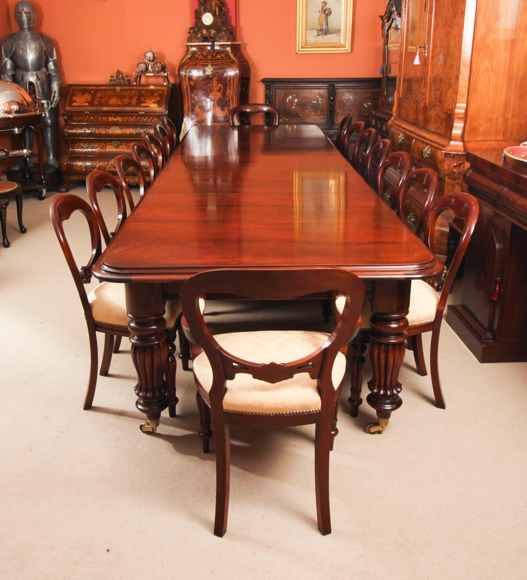 20th Century Vintage 14ft Flame Mahogany Dining Conference Table 20th C