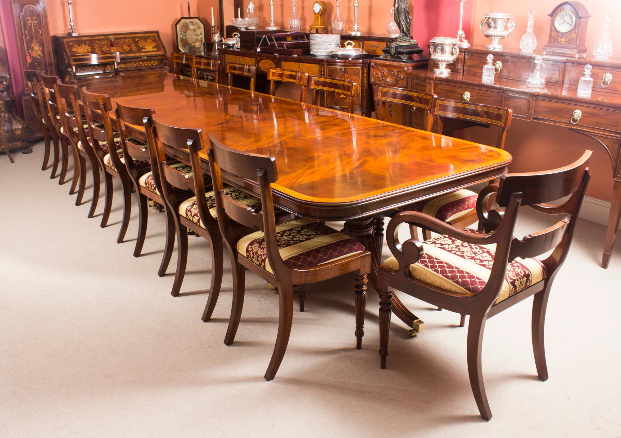Vintage 14ft Regency Style Dining Table Inlaid Flame Mahogany 20th Century In Good Condition For Sale In London, GB