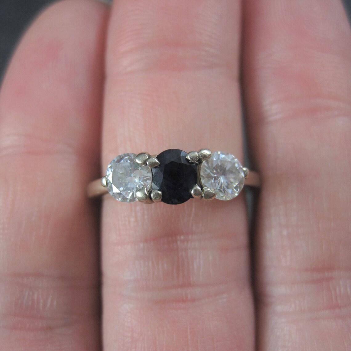 Modern Vintage 14K 1 Carat Diamond Sapphire Ring Size 6 For Sale