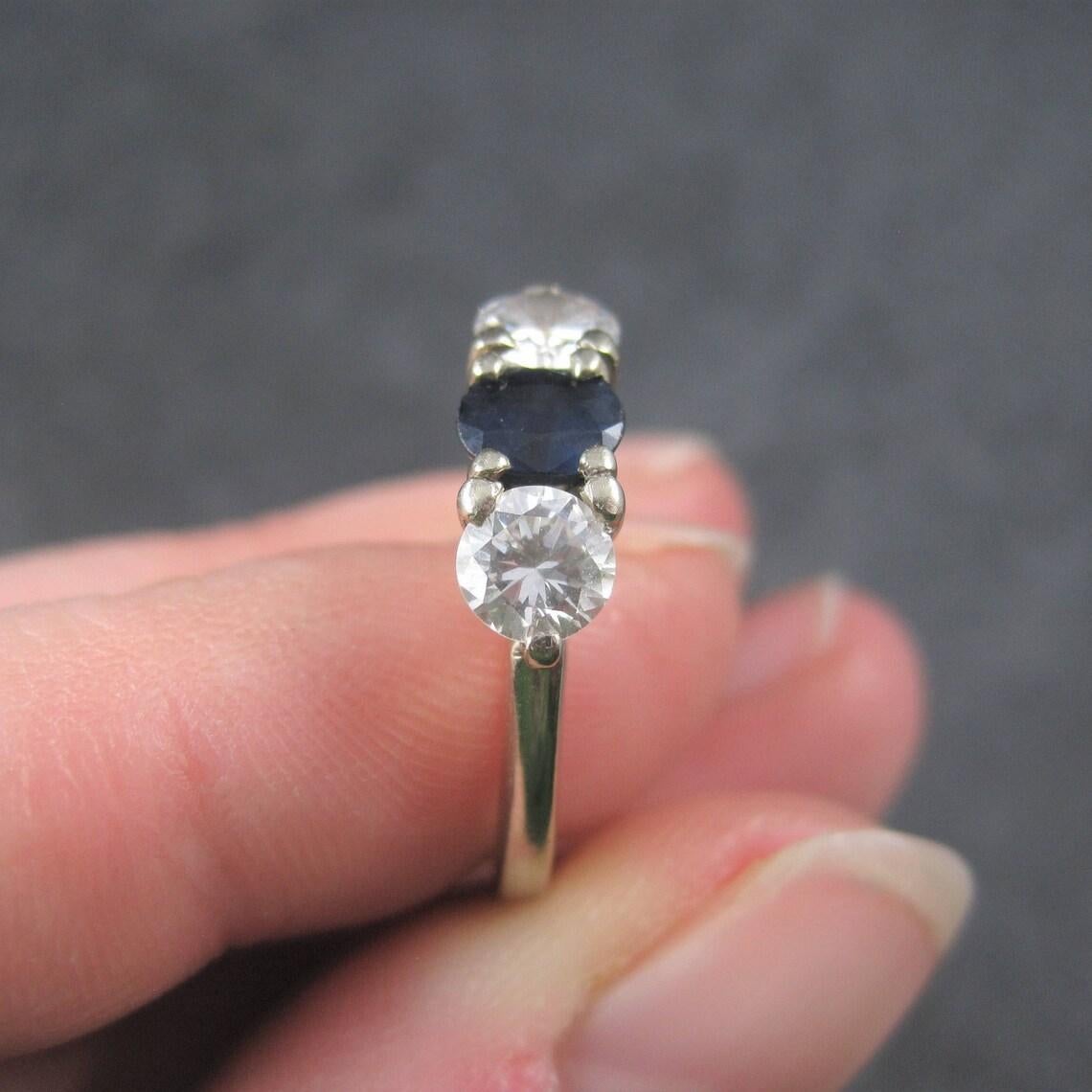 Vintage 14K 1 Karat Diamant-Saphir-Ring Größe 6 im Angebot 2