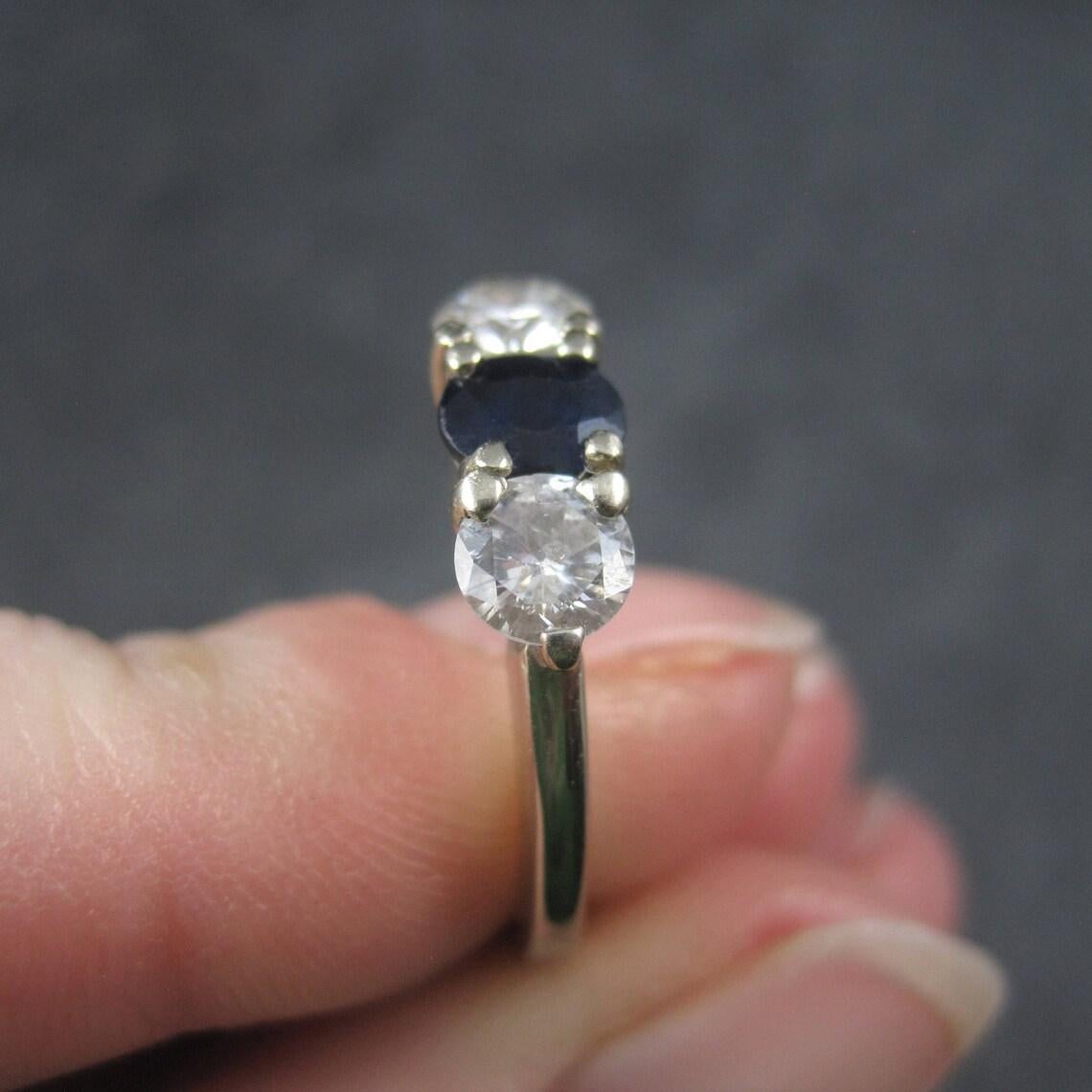 Vintage 14K 1 Carat Diamond Sapphire Ring Size 6 For Sale 3
