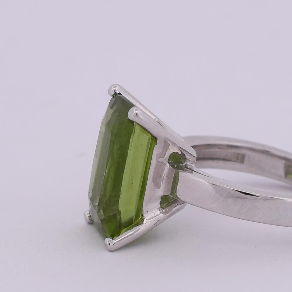 Square Cut Vintage 14K 8.5ctw Peridot Solitaire Ring