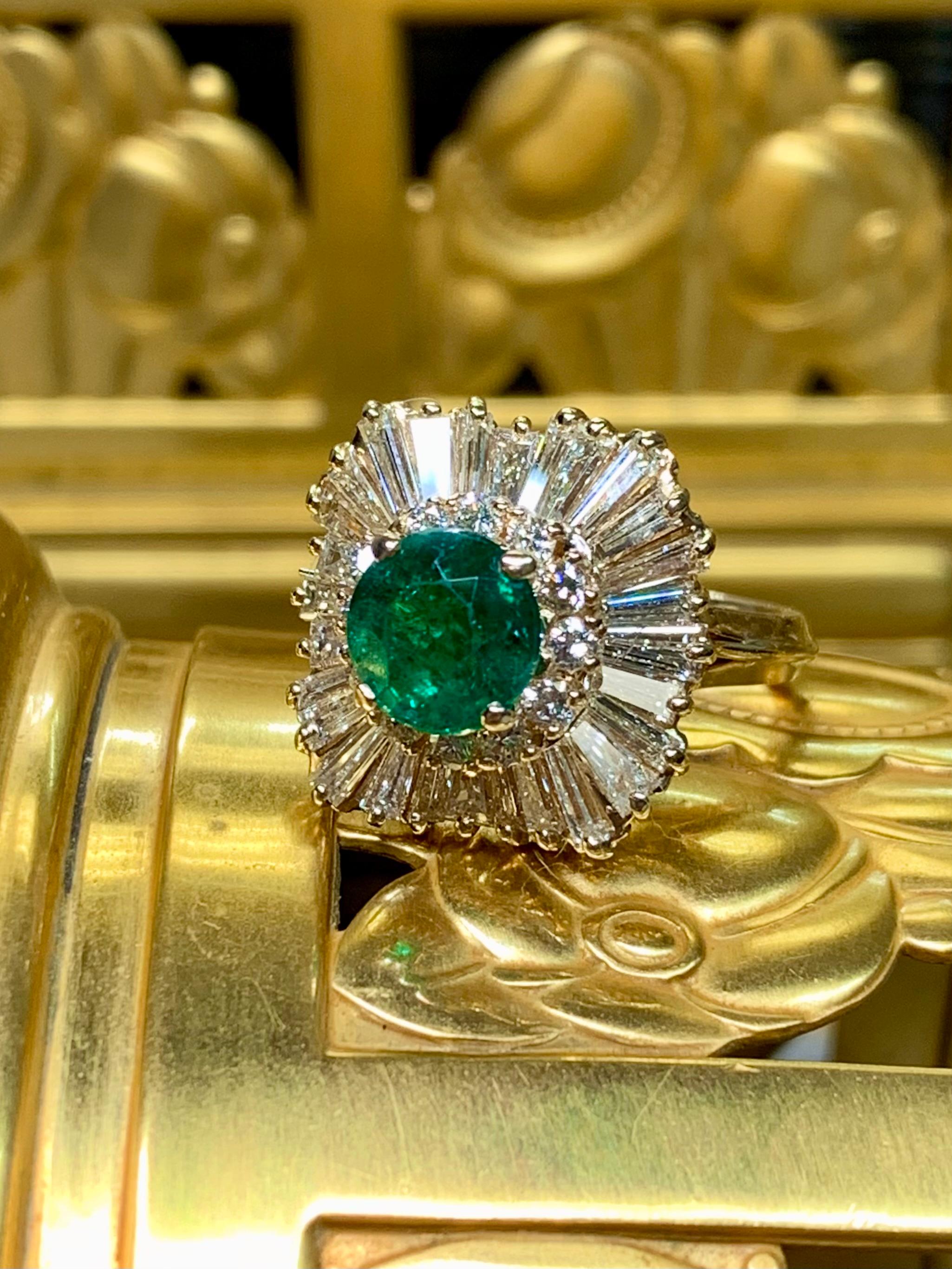 Rétro Vintage By 14K Baguette Diamond Round Emerald Ballerina Cocktail Ring 3.74ctw in vendita