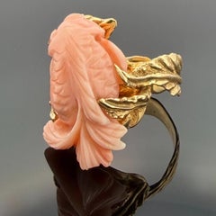 Vintage 14K Coral Fish Ring Yellow Gold Carved Coral Estate Ring 11.9 Grams