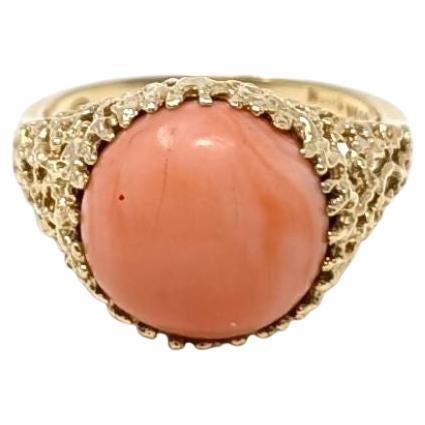 Anello di corallo 14k in oro giallo massiccio firmato Freeform Abstract Misura 7,25 in vendita