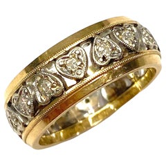 Anillo de eternidad vintage de 14 quilates con corazones engastados con diamantes
