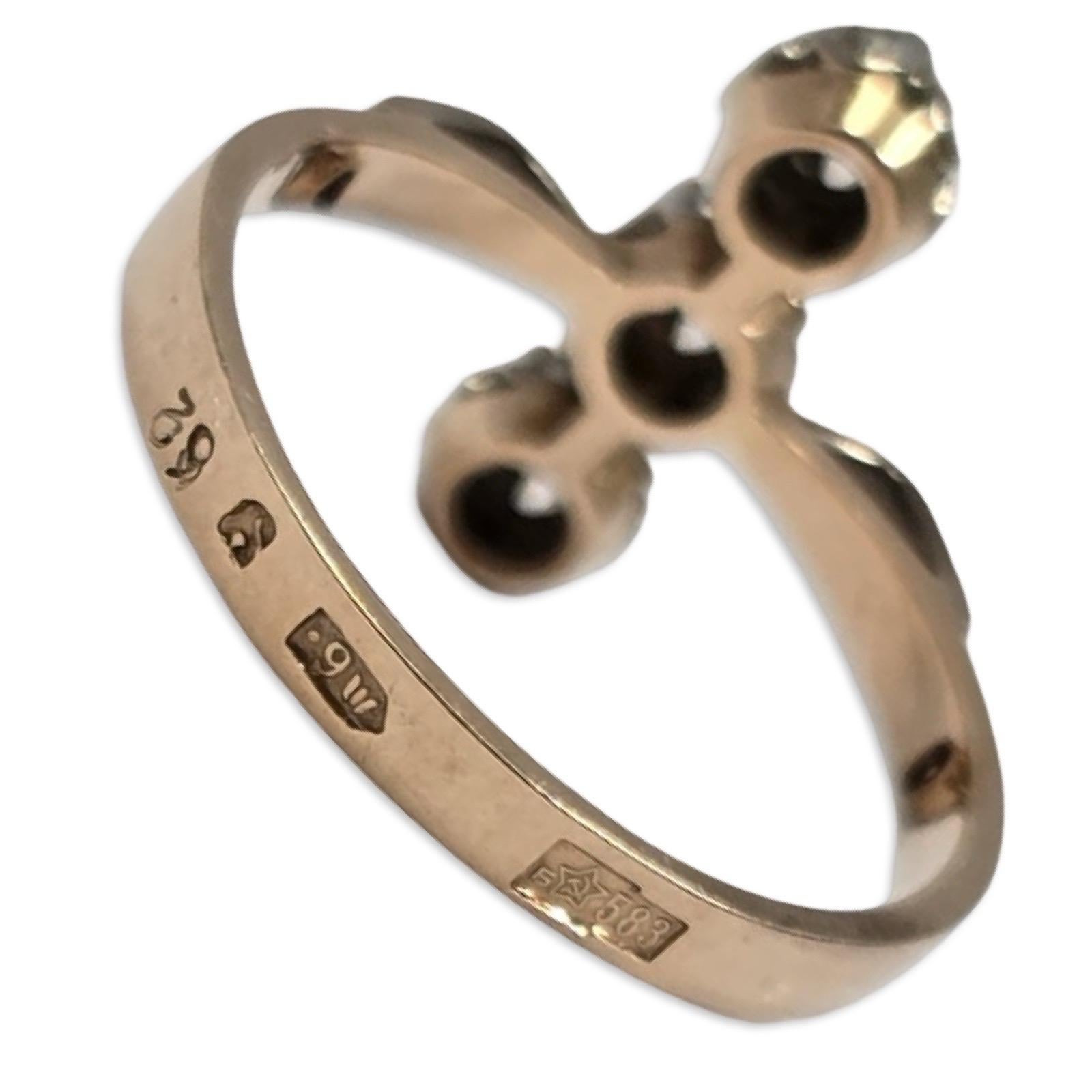 Vintage 14K Diamond Three-Stone Vertical Ring, 0.30ctw Pour femmes en vente