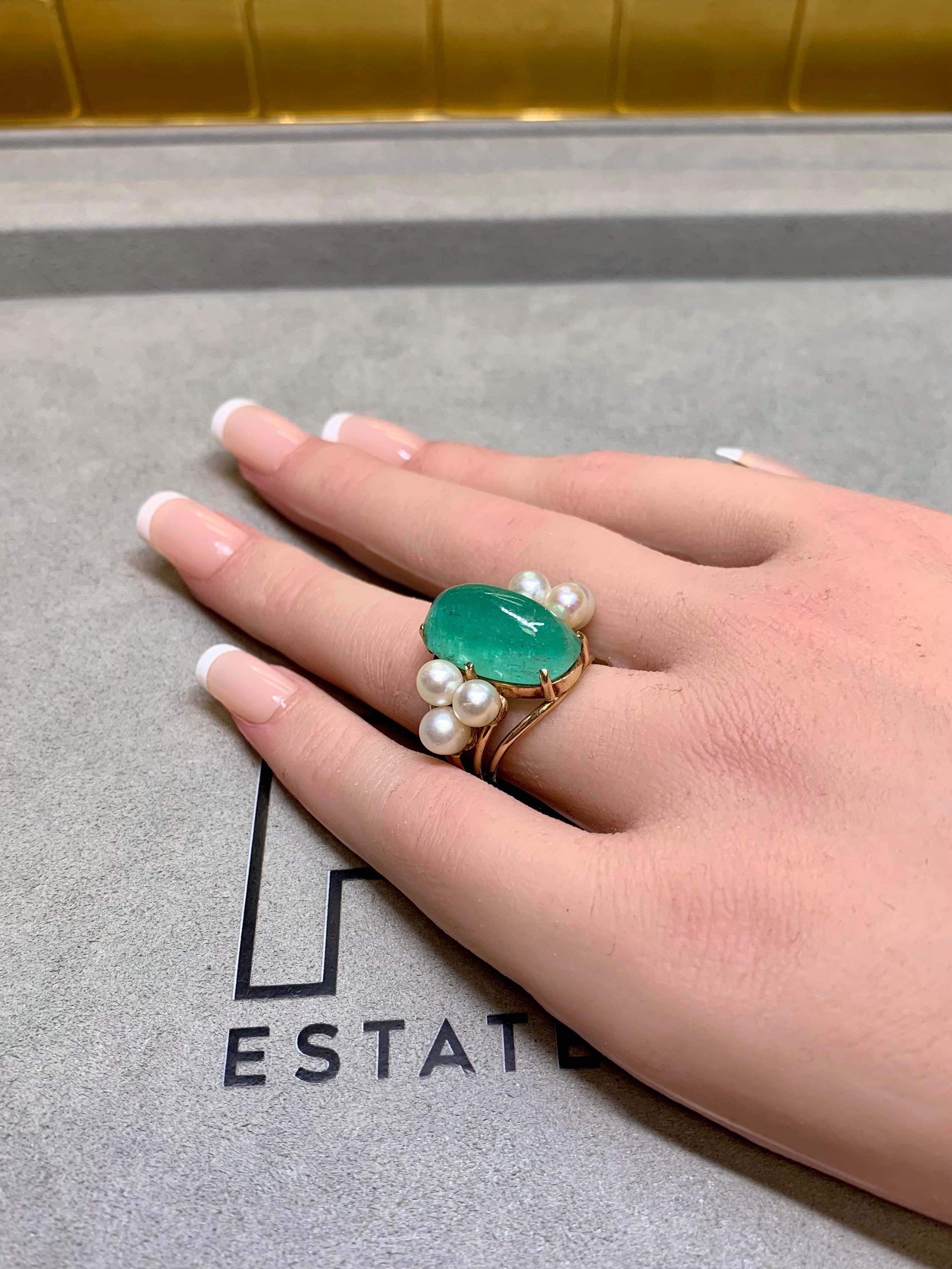 Vintage 14K Elongated Cabochon Emerald And Pearl Cocktail Ring 14.80ct For Sale 5