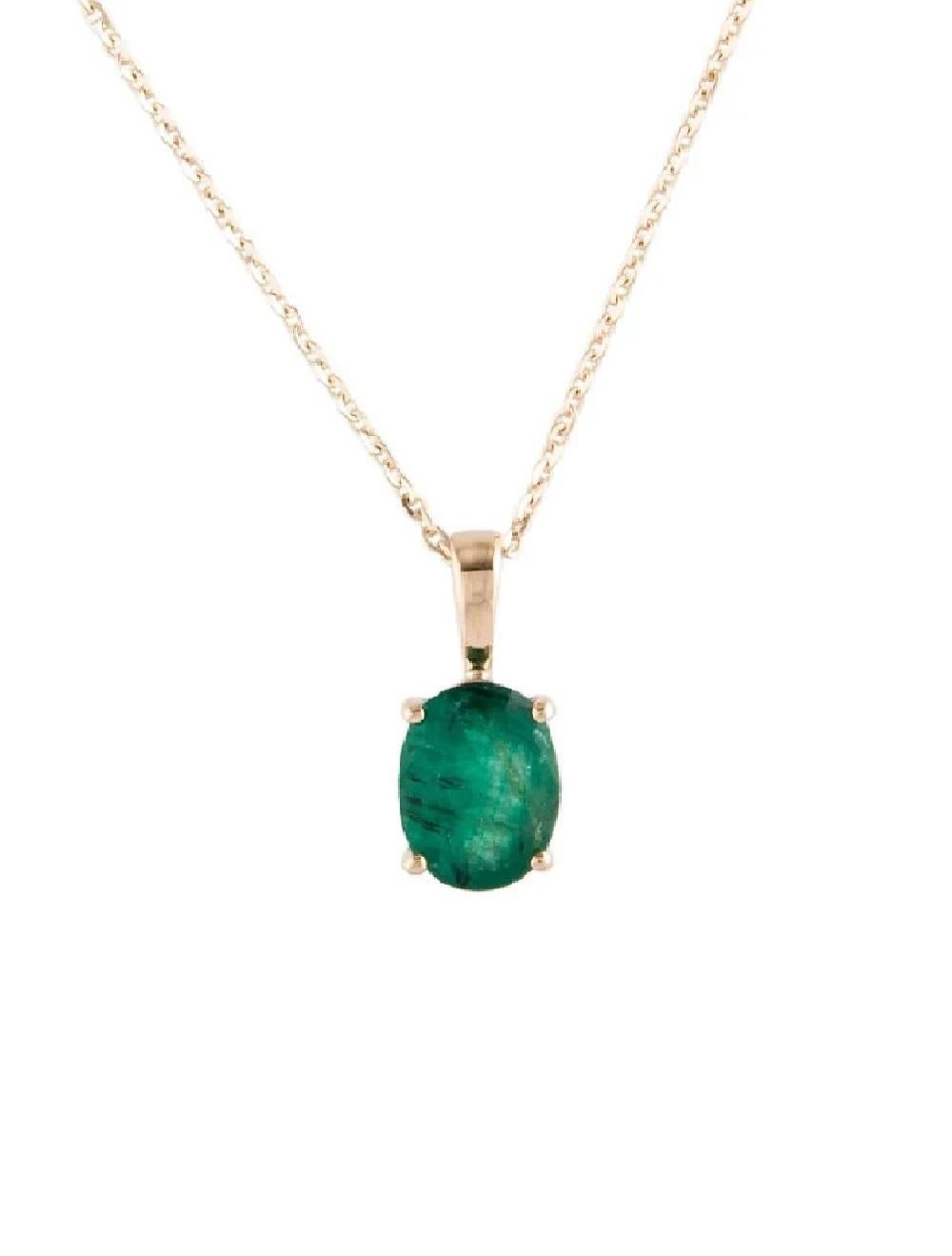 Vintage 14K Emerald Pendant Necklace - Timeless Elegance & Luxury Jewelry In New Condition For Sale In Holtsville, NY