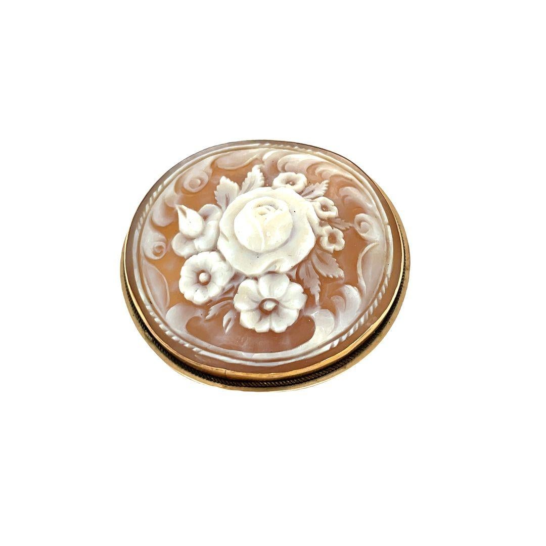 Vintage 14K Floral Cameo Round Brooch/Pendant For Sale 1