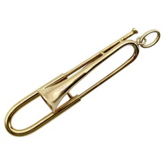 Vintage 14K Gołd Mechanical Slide Trombone Pendant