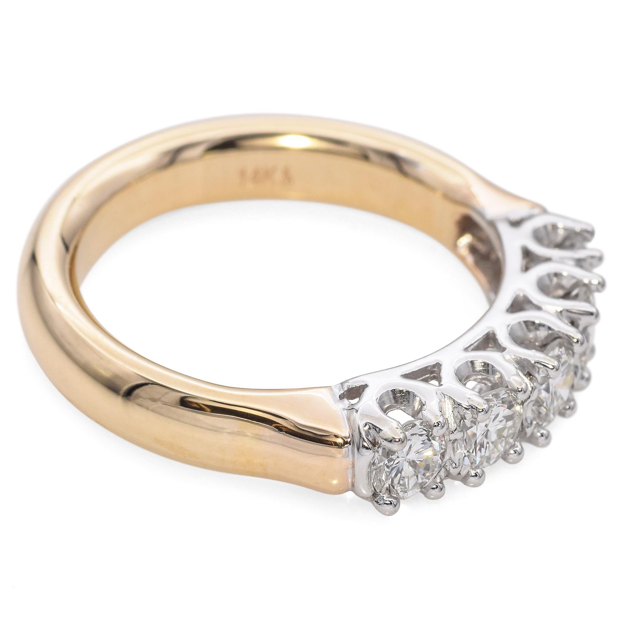 Vintage 14k Gold 1.1tcw Five Stone Diamond Band Ring en vente 1