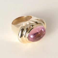 Vintage 14K Gold 12 Carat Pink Tourmaline Cabochon Ring