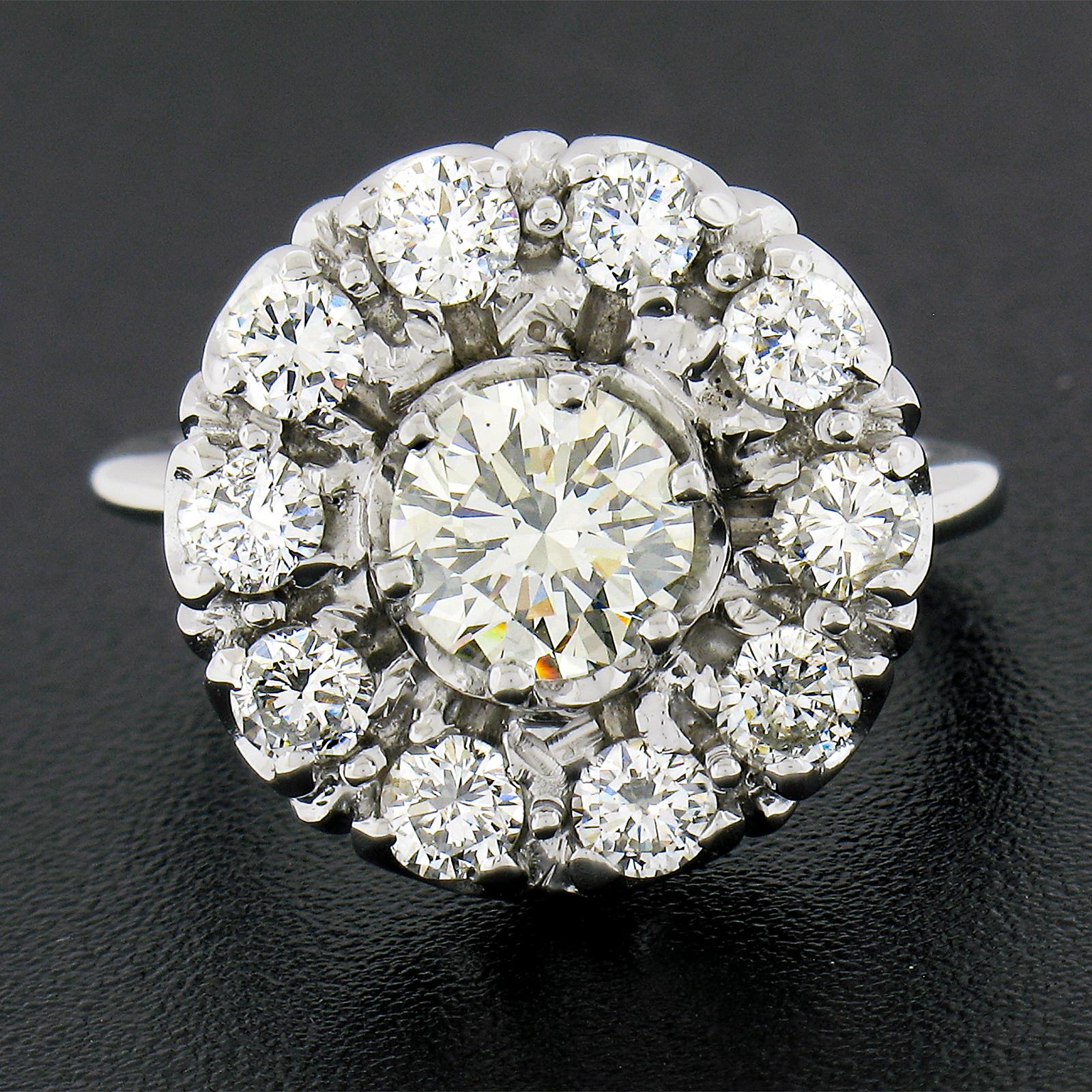 Vintage 14K Gold 1.75ct GIA Fiery Round Brilliant Diamond Cluster Platter Ring In Excellent Condition For Sale In Montclair, NJ