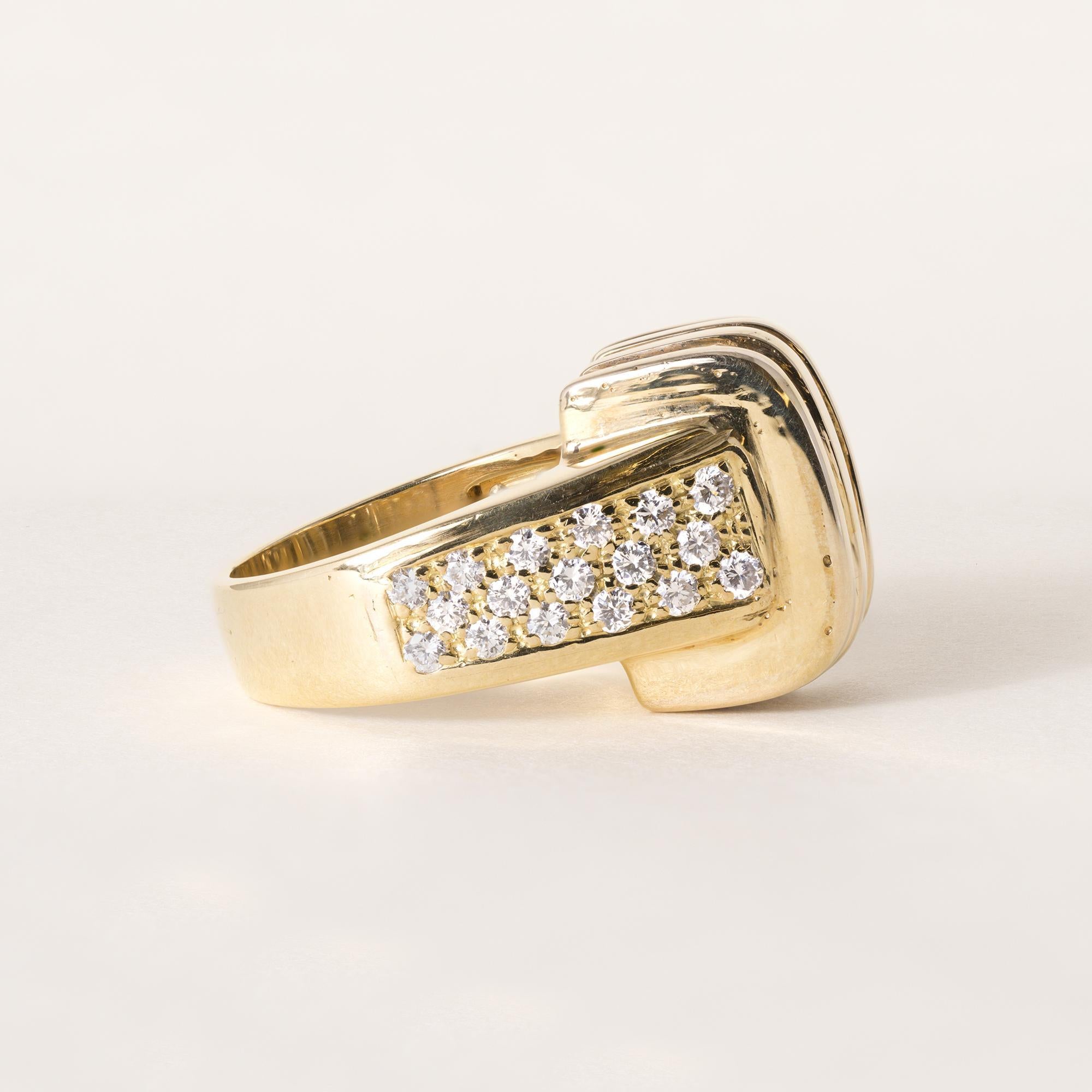 Taglio brillante Anello d'epoca in oro 14K con 2,35 carati, incastonati a canale e con pavé di diamanti a cupola in vendita