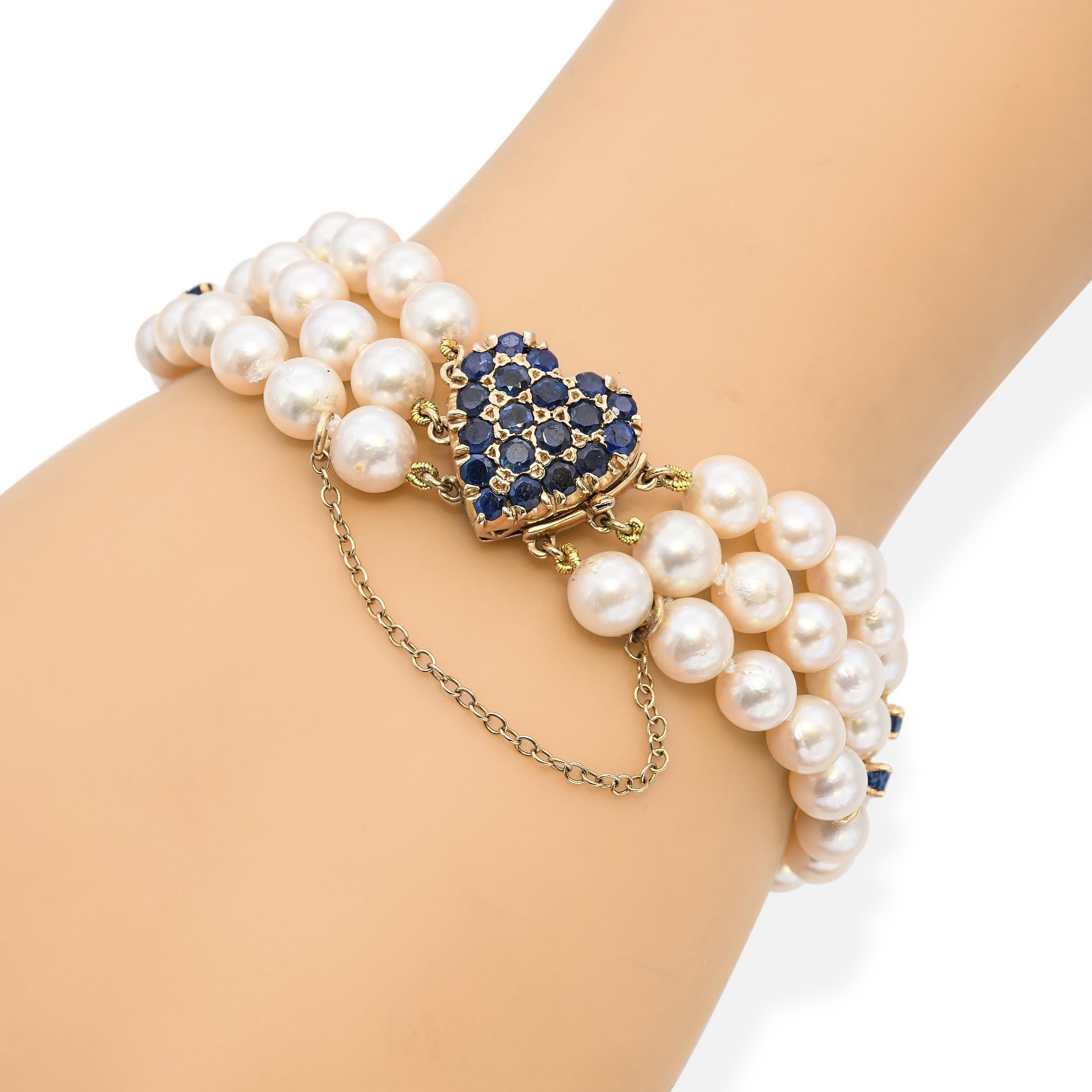 Taille mixte Vintage 14k Gold 2.5tcw Sapphire and Pearl Heart Clasp Triple Strand Bracelet en vente