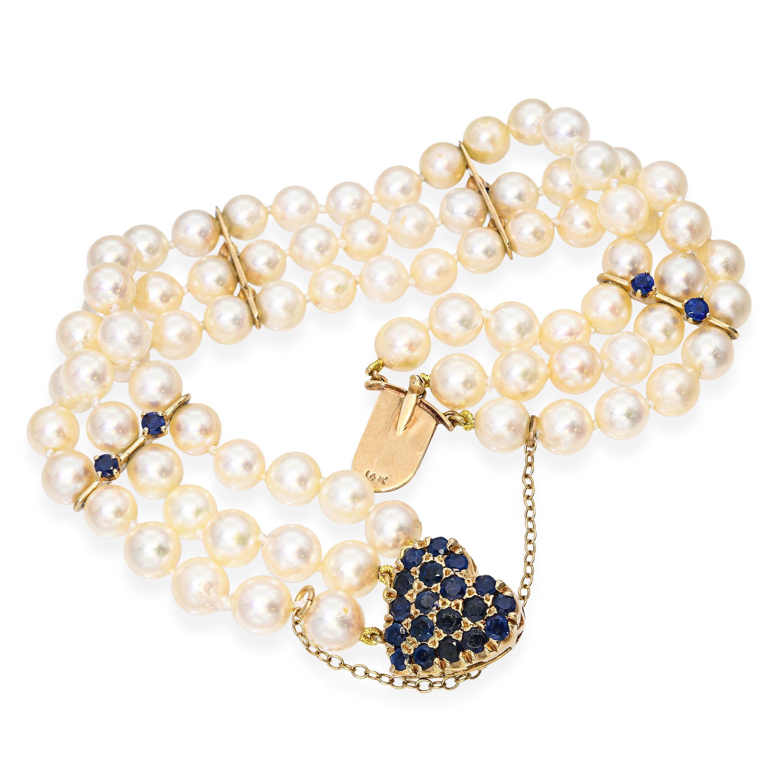 Vintage 14k Gold 2.5tcw Sapphire and Pearl Heart Clasp Triple Strand Bracelet Bon état - En vente à New York, NY