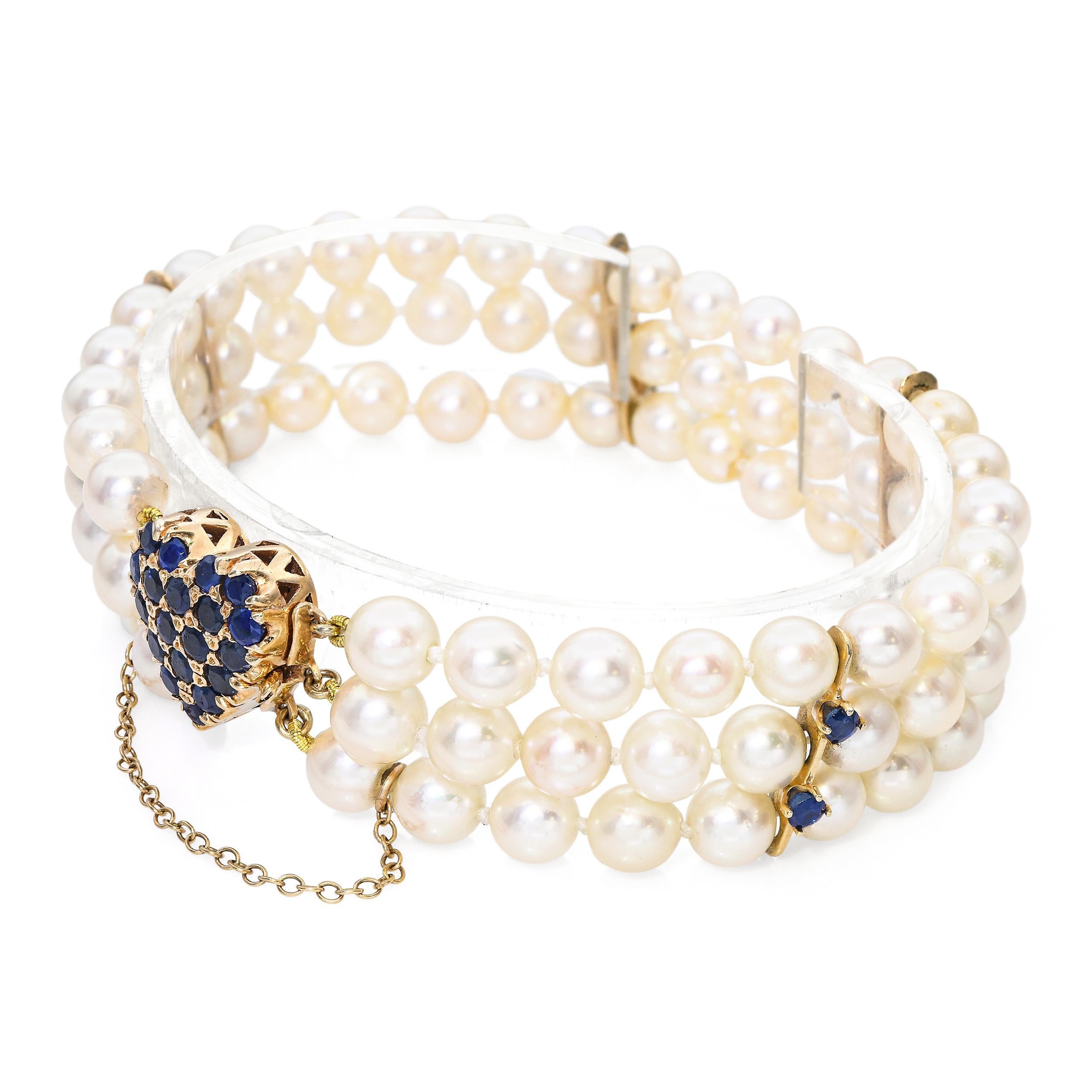 Vintage 14k Gold 2.5tcw Sapphire and Pearl Heart Clasp Triple Strand Bracelet Pour femmes en vente