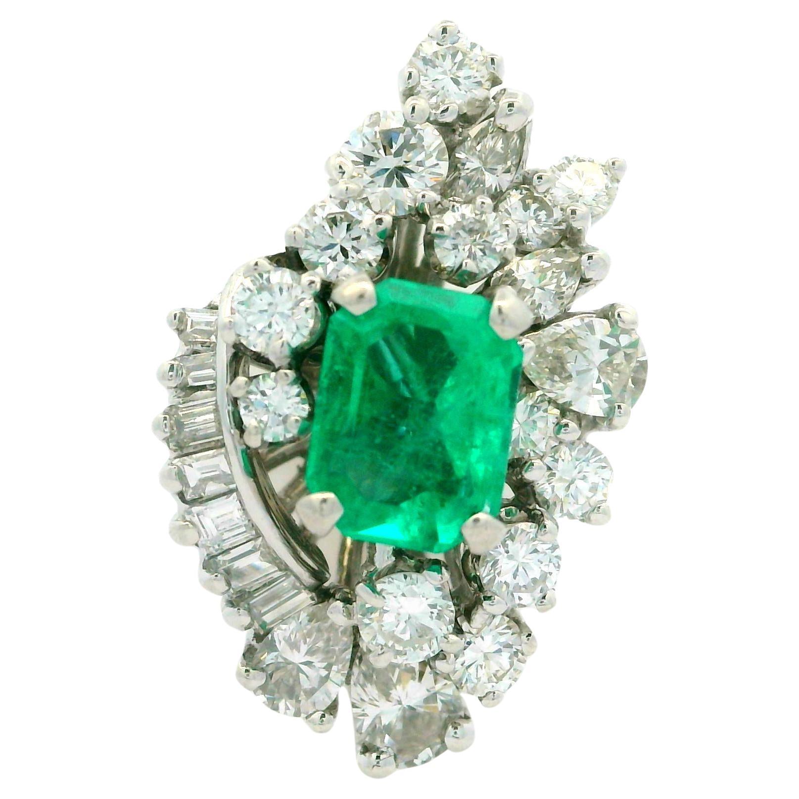 Vintage 14k Gold 3.87ctw Colombian Emerald & Diamond Cluster Spray Cocktail ring
