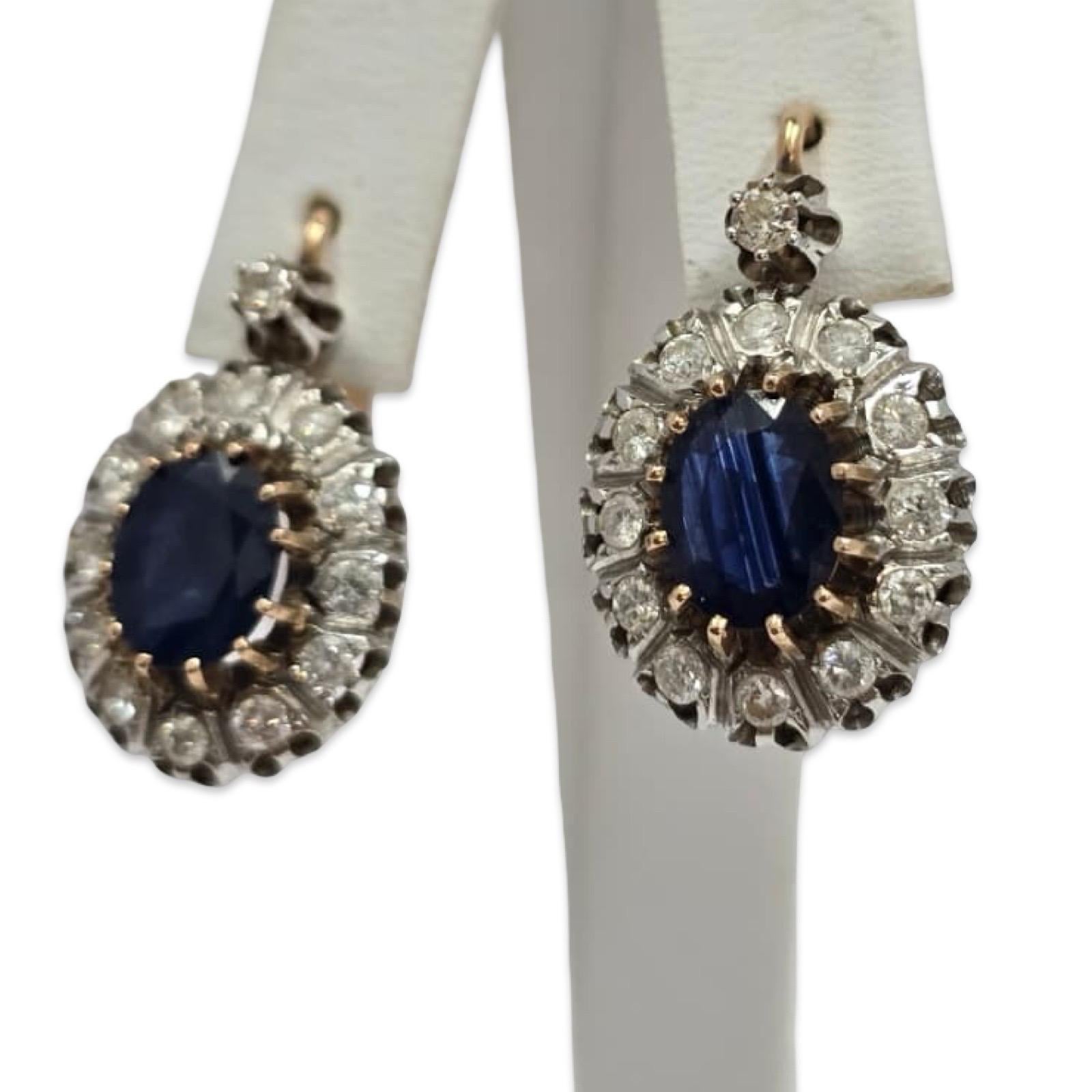 Orecchini a goccia d'epoca in oro 14K con zaffiro blu reale e diamante da 5 carati in vendita 2