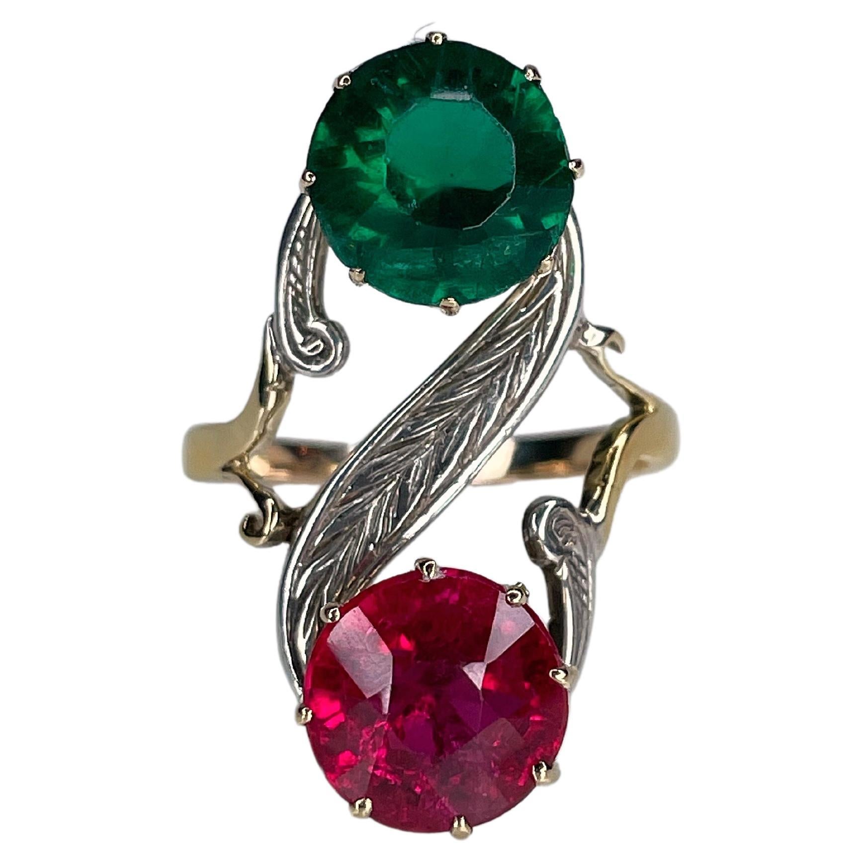 Vintage 14 Karat Gold 830 Silver Synthetic Ruby Emerald S-Shaped Ring