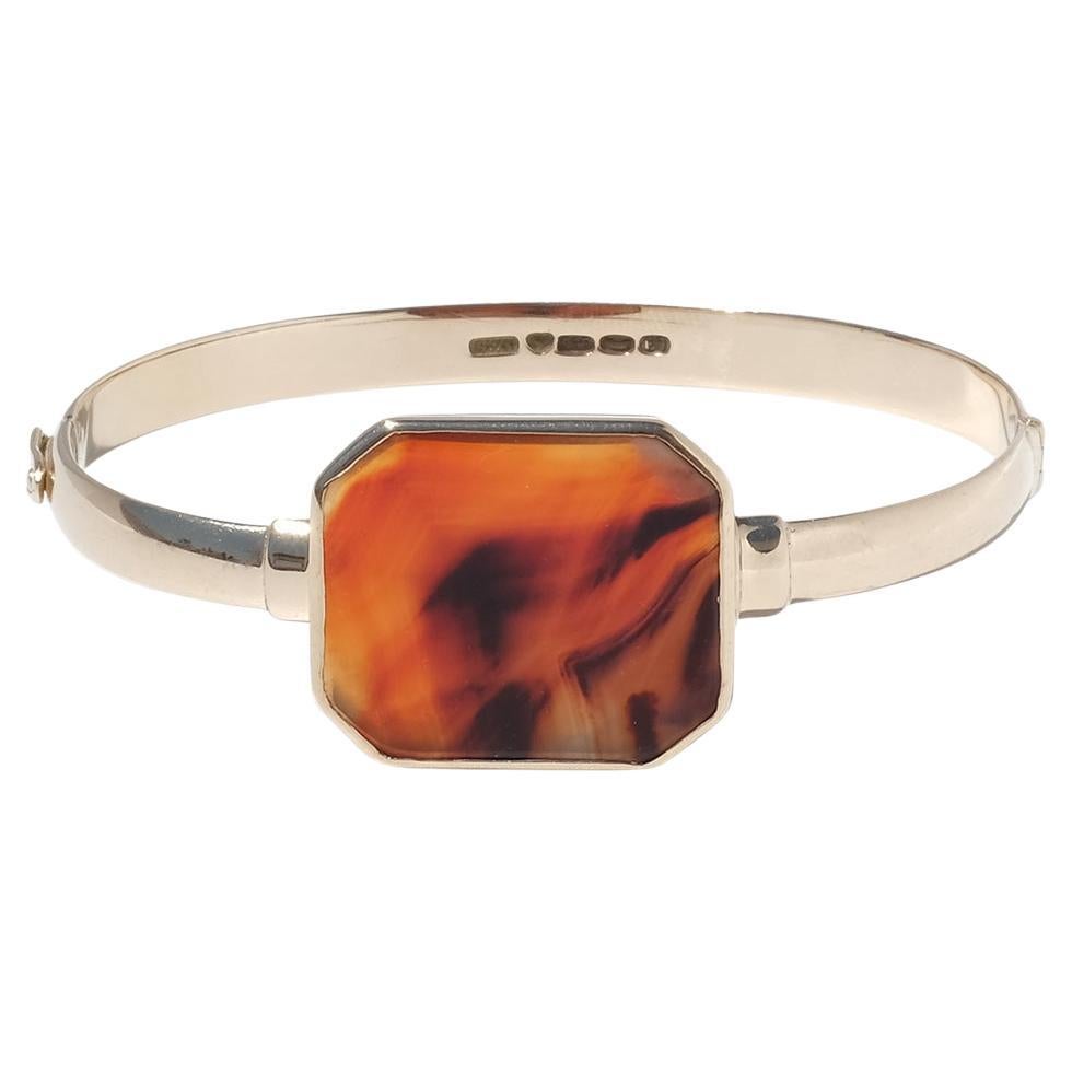 Vintage 14K Gold and Agate Fixed Bracelet by Bertel Wilhelm Nordström Made 1958 For Sale