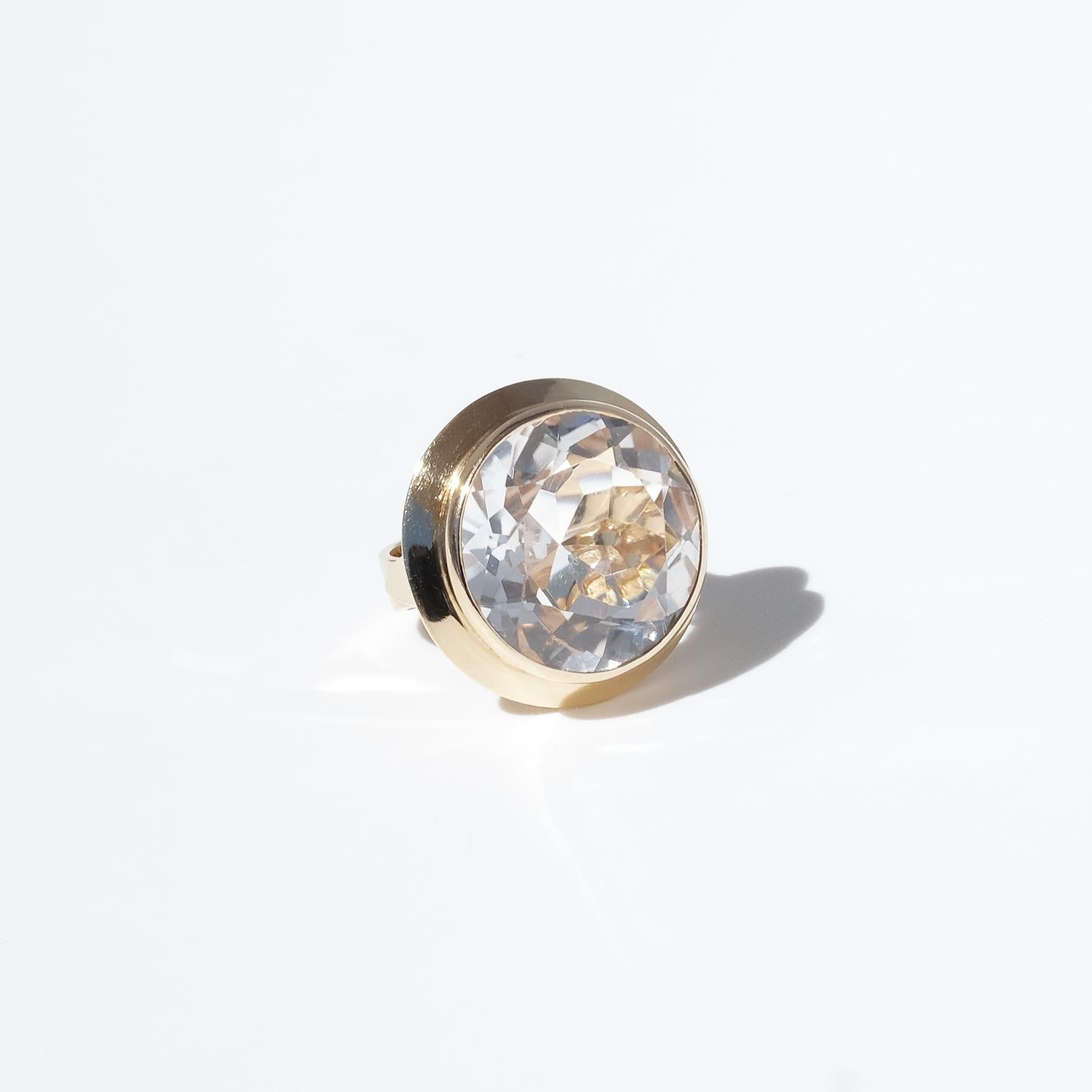 Donna Anello d'oro 14K e cristallo di rocca vintage di Risto Kinanen del 1965 in vendita