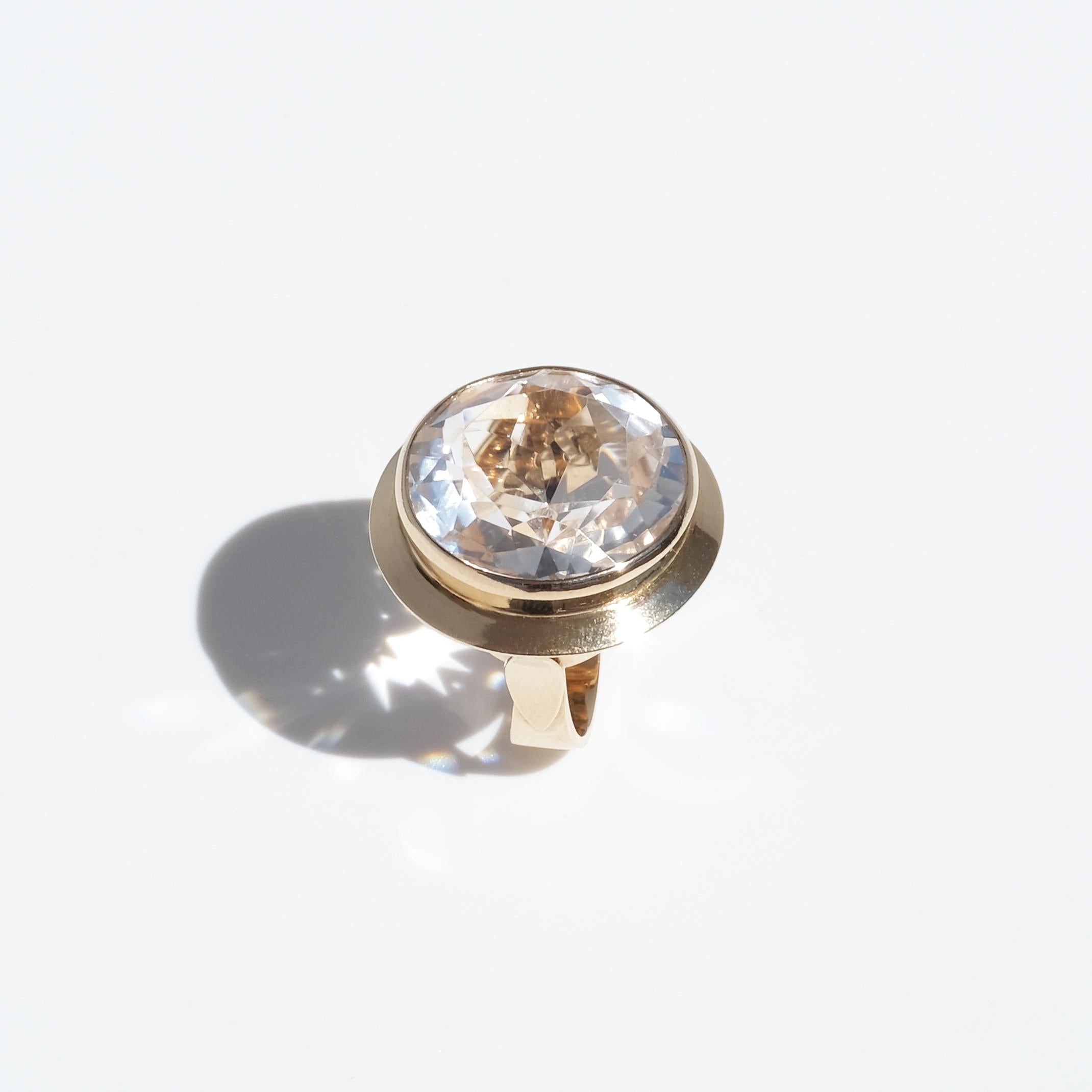 Anello d'oro 14K e cristallo di rocca vintage di Risto Kinanen del 1965 in vendita 3
