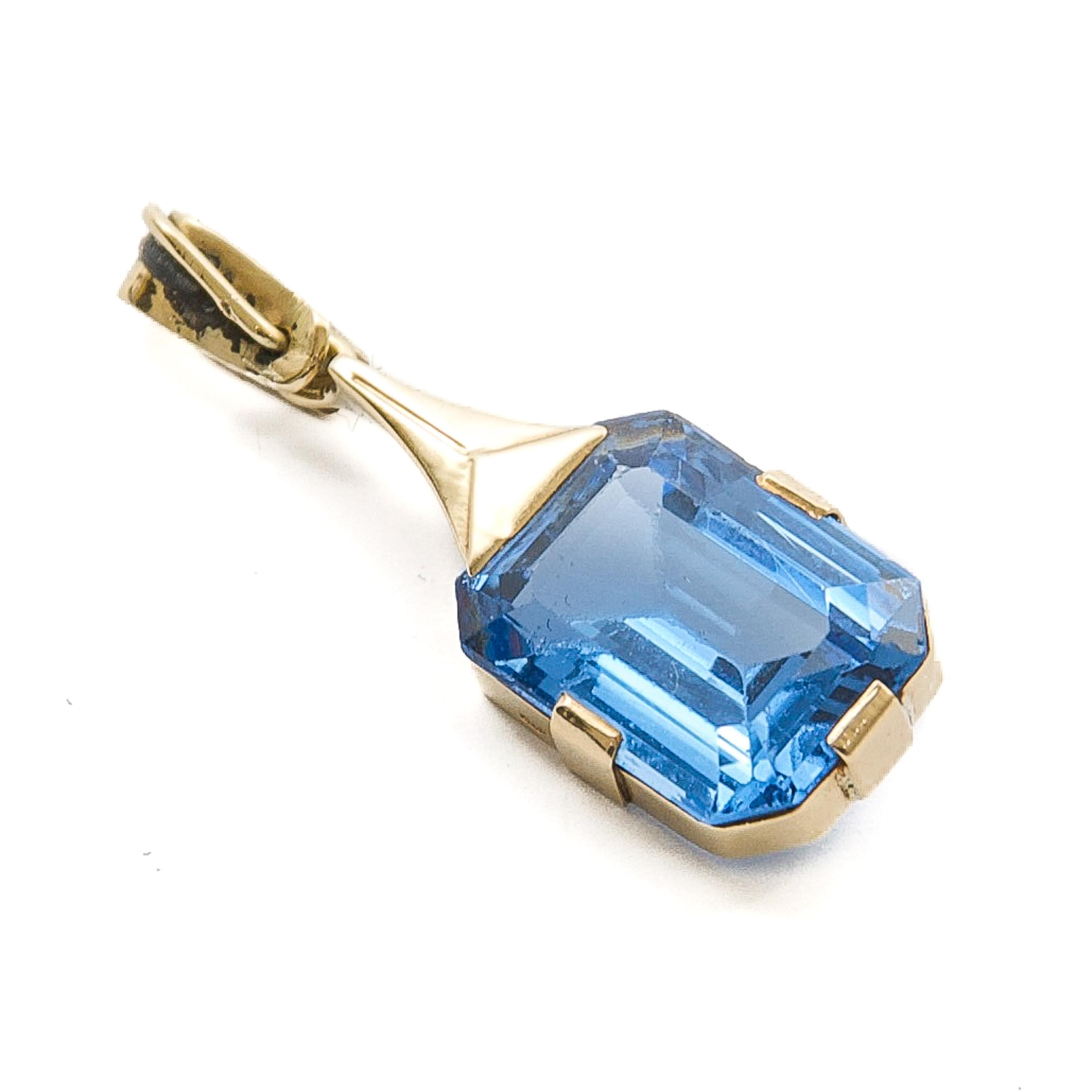 Ciondolo con pietra di vetro con acquamarina in oro 14K vintage In condizioni buone in vendita a Rotterdam, NL