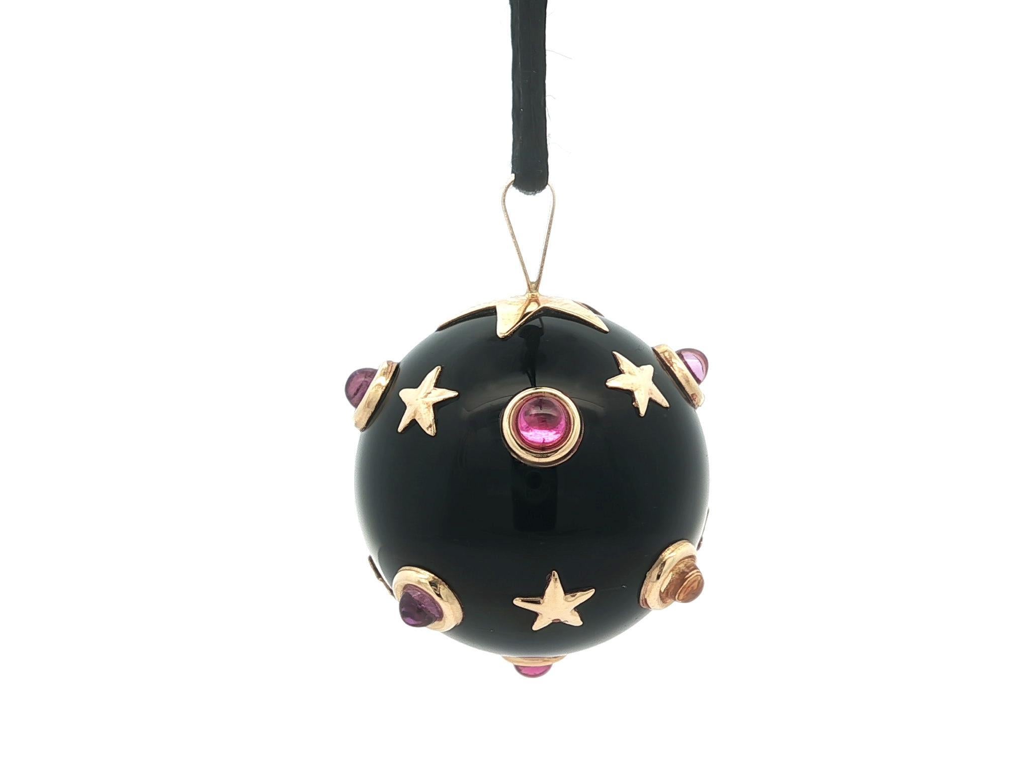 Cabochon Ciondolo a sfera in oro 14k con pietra nera, ametista e citrino Sputnik Corde di seta in vendita