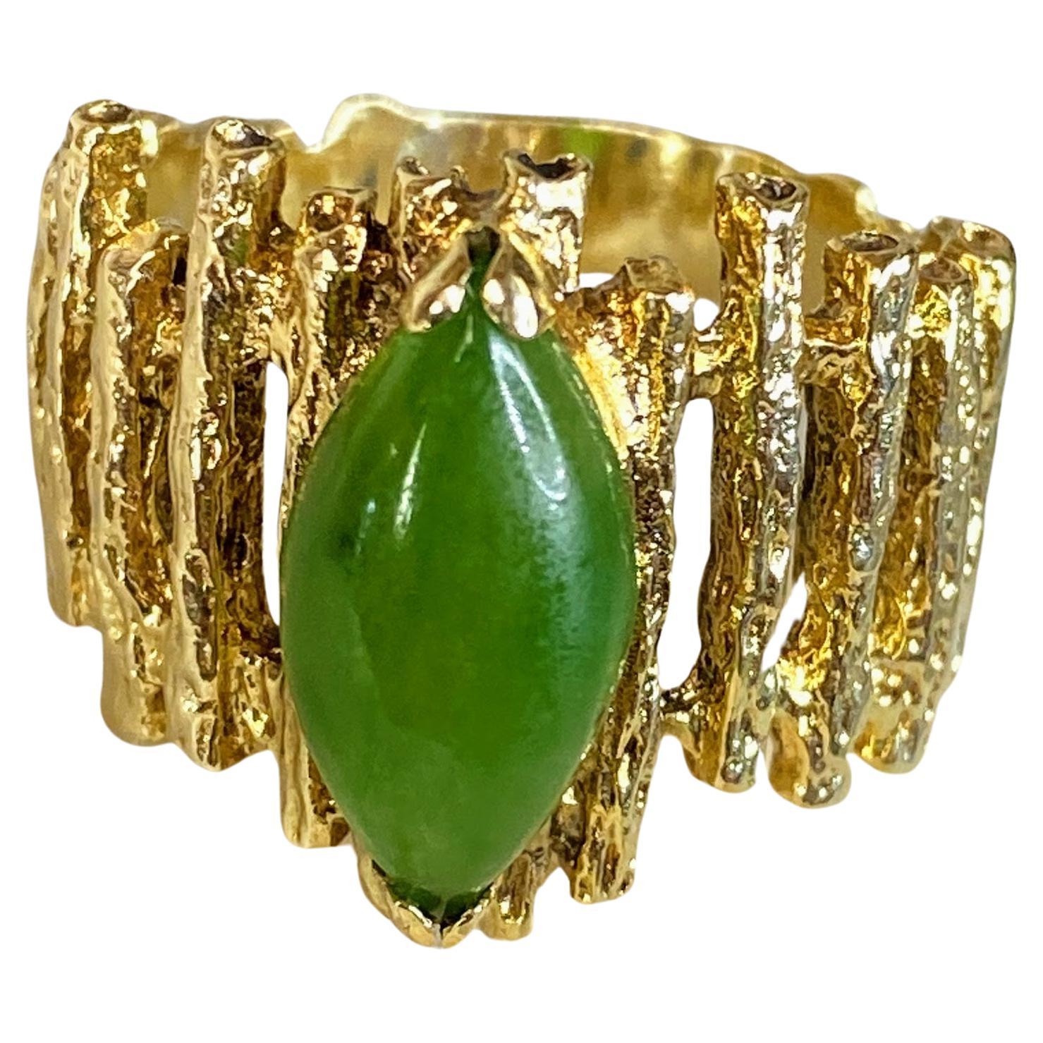 Vintage 14K Gold Bamboo Nugget Modern Marquise Nephrite Green Jade Ring Sz 7.75 For Sale