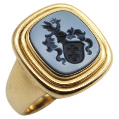 Retro 14K Gold Banded Agate Carved Intaglio Signet Ring 