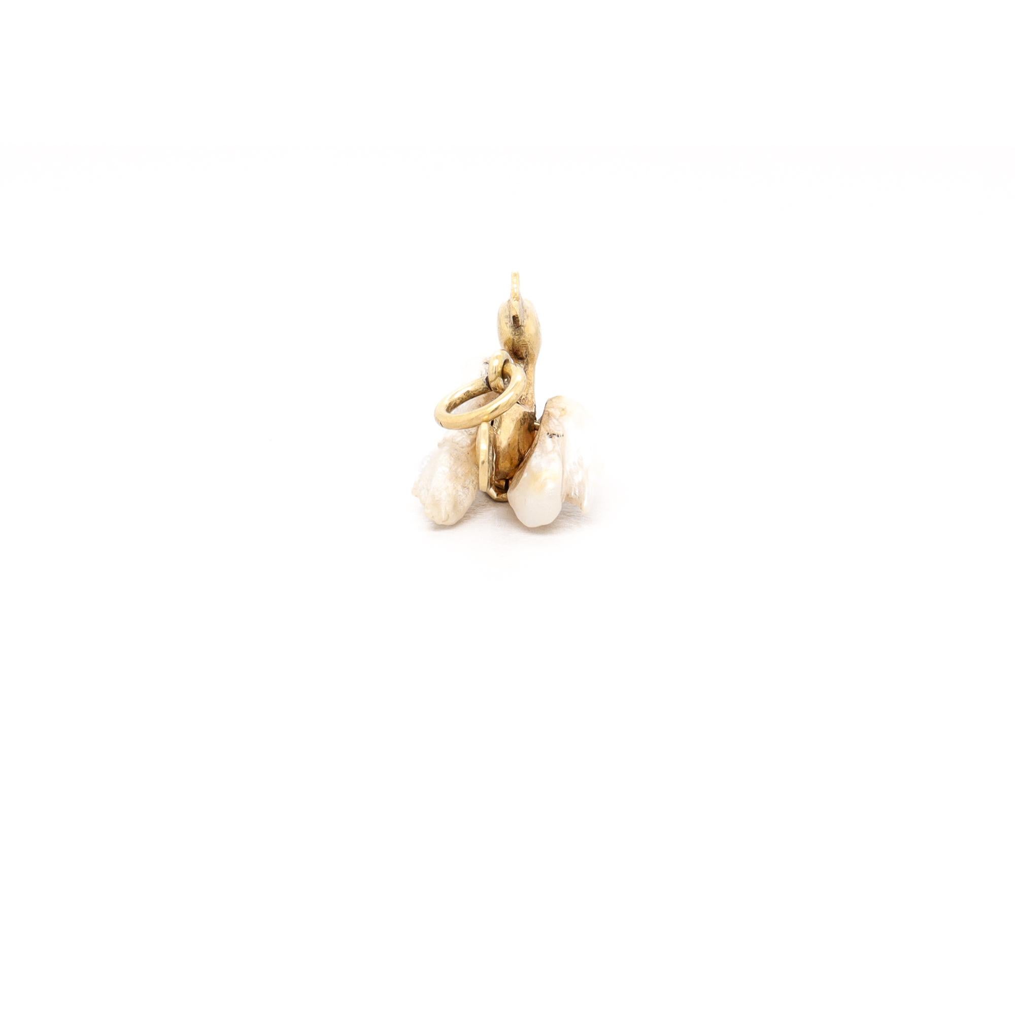 Vintage 14K Gold & Baroque Pearl Figural Duck Charm for a Bracelet en vente 5