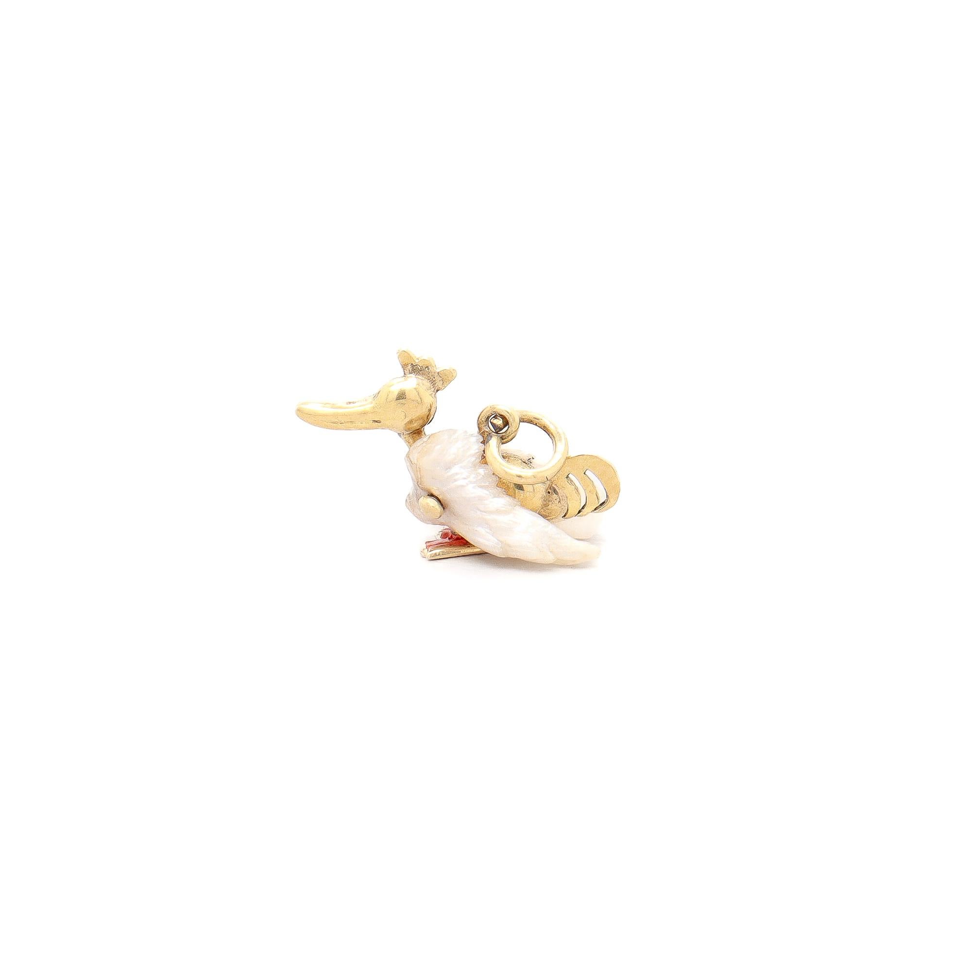 Vintage 14K Gold & Baroque Pearl Figural Duck Charm for a Bracelet en vente 2