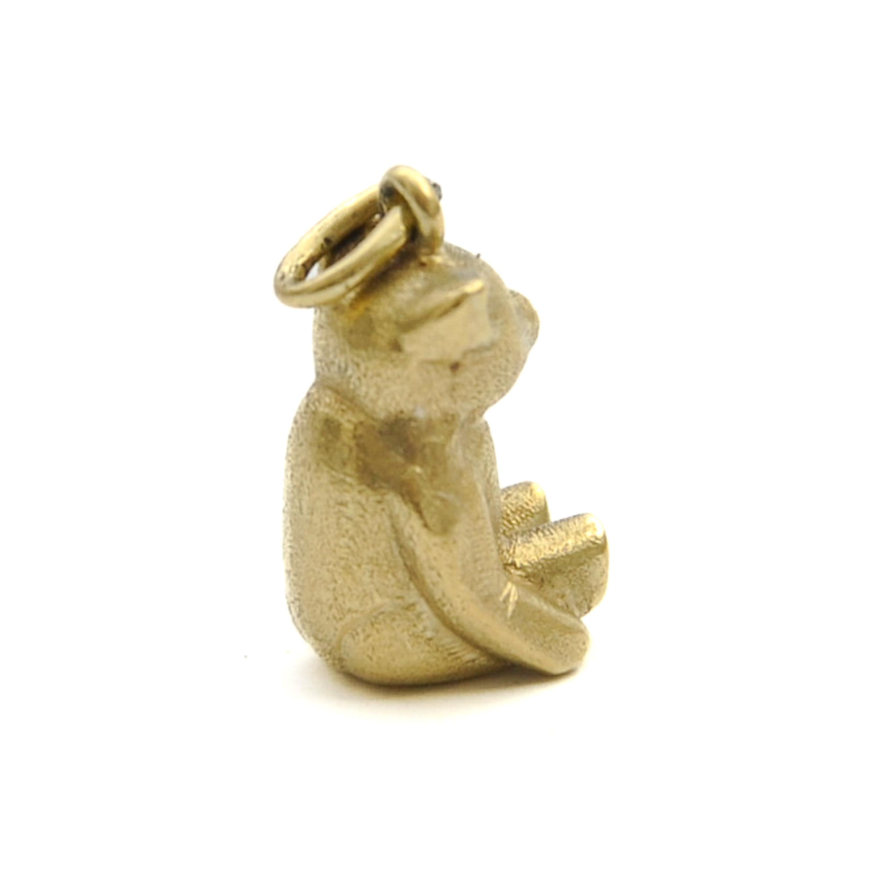 Vintage 14K Gold Bear Animal Charm Pendant In Good Condition For Sale In Rotterdam, NL