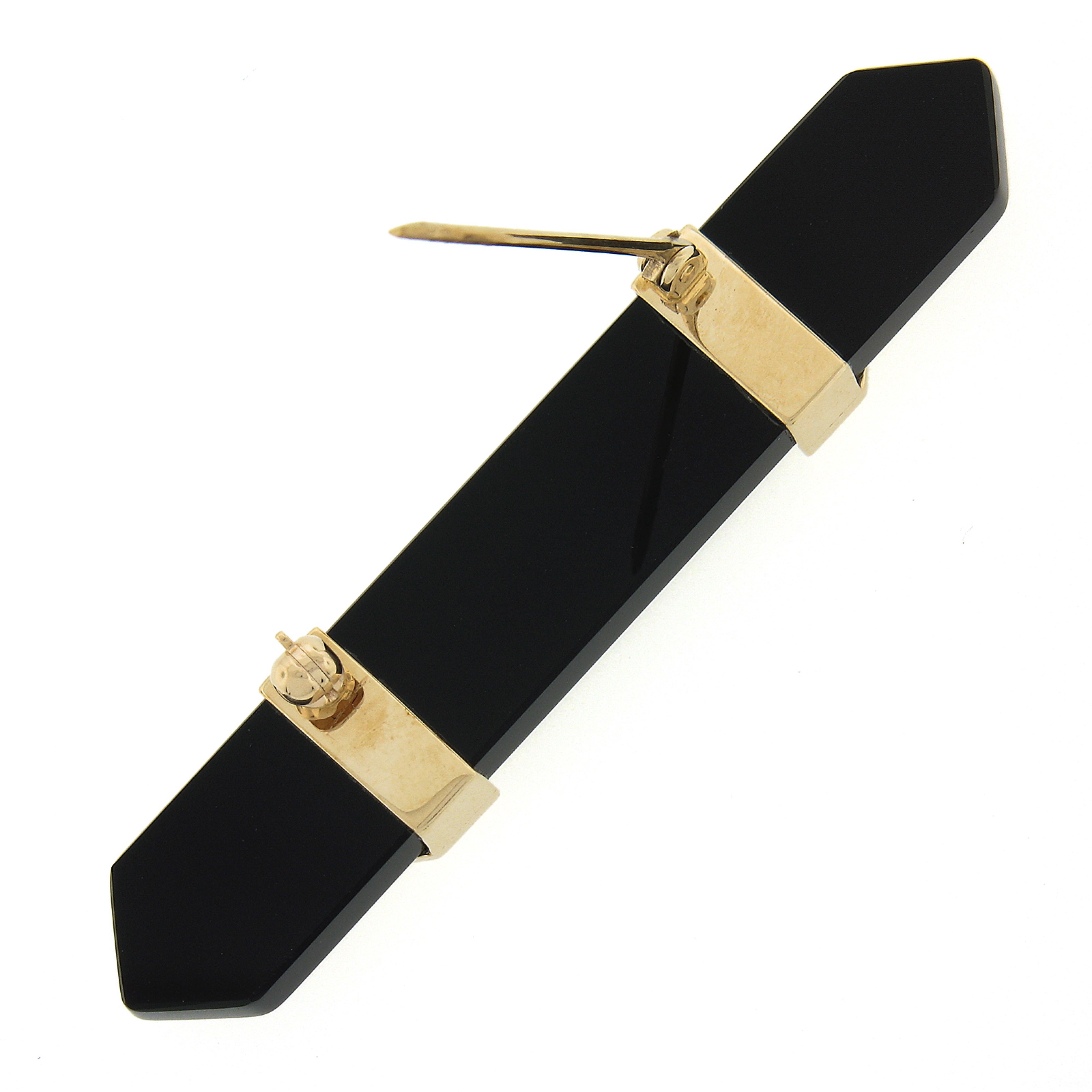 Vintage 14k Gold Black Onyx Bar Pin Brooch Accented w/ 0.42ctw Diamond 2 Arrows In Excellent Condition For Sale In Montclair, NJ