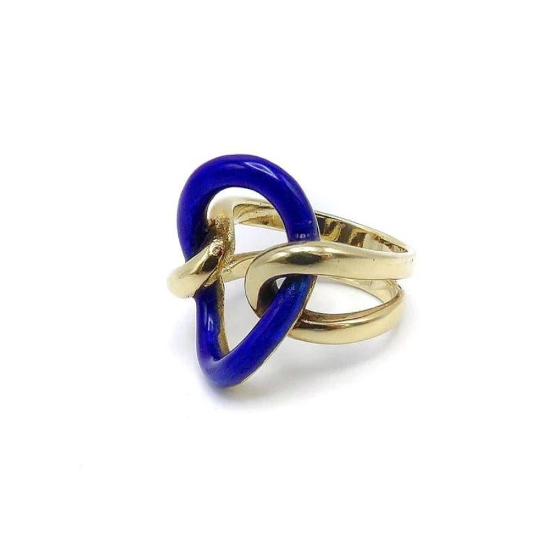 Vieille bague en or 14K émaillé bleu à nœud d'amoureux, circa 1990 en vente 1