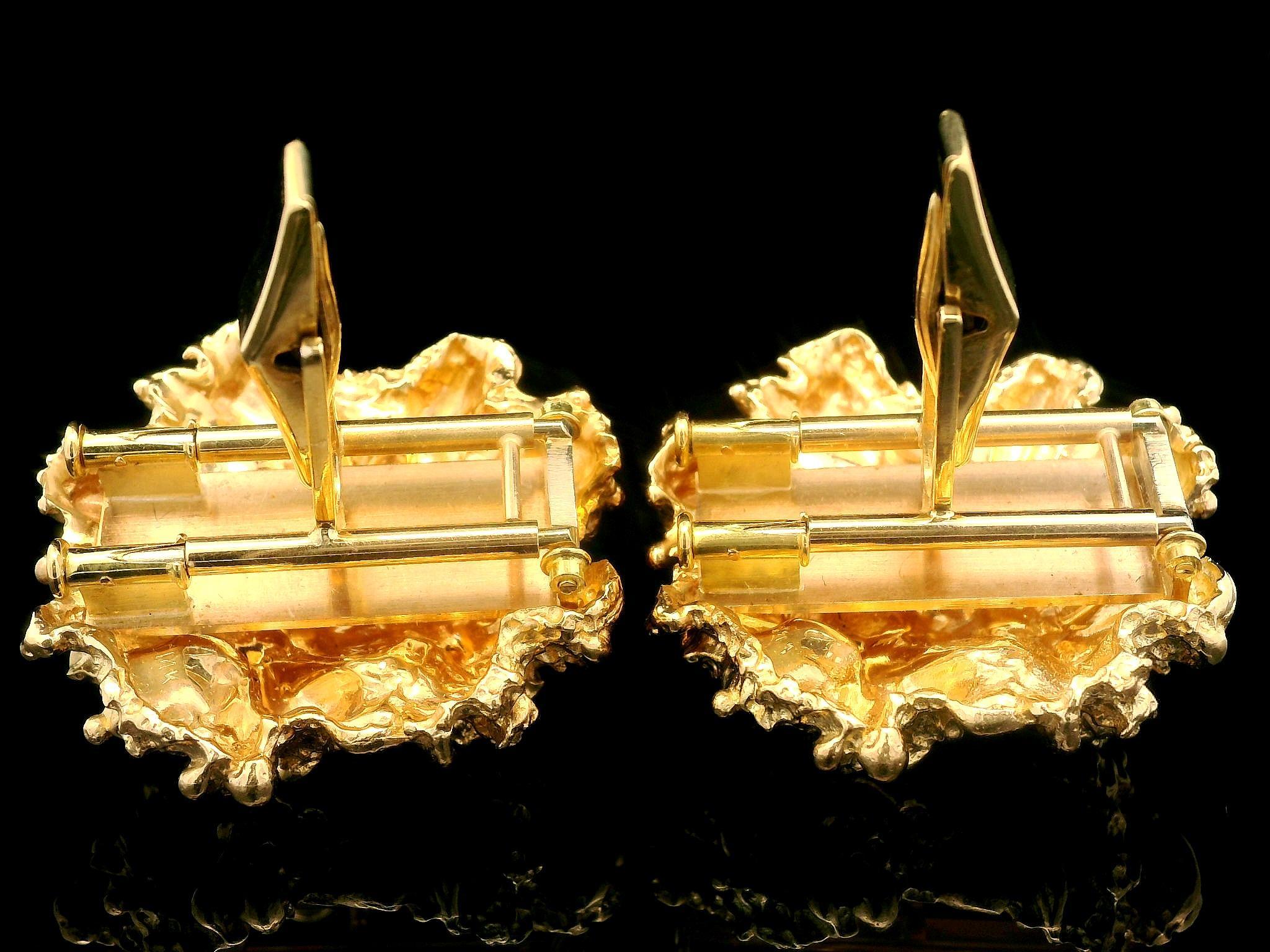 Gemelli d'epoca in oro 14k con rubino cabochon e pepita di grandi dimensioni con doppia clip in vendita 1