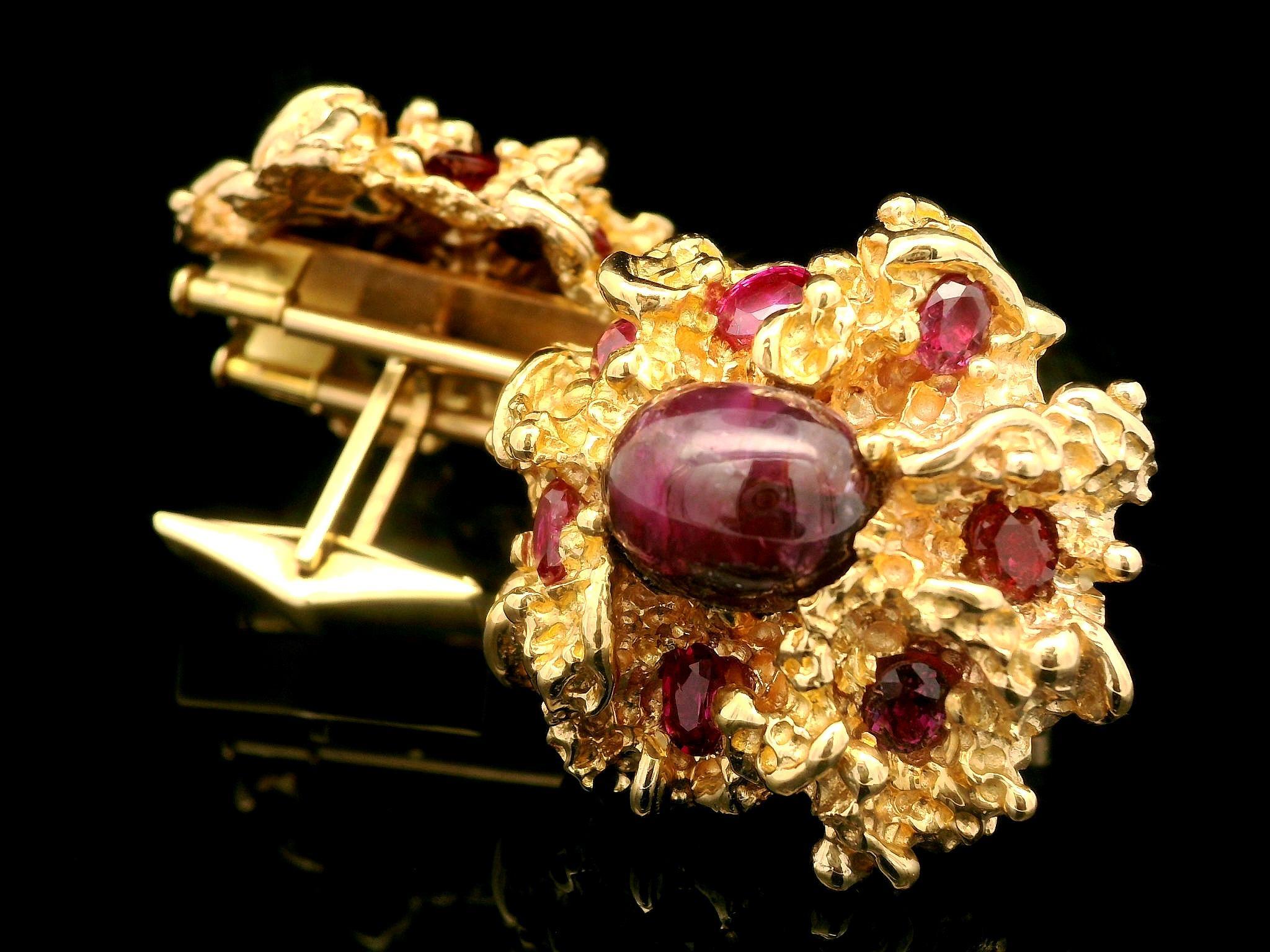Gemelli d'epoca in oro 14k con rubino cabochon e pepita di grandi dimensioni con doppia clip in vendita 2
