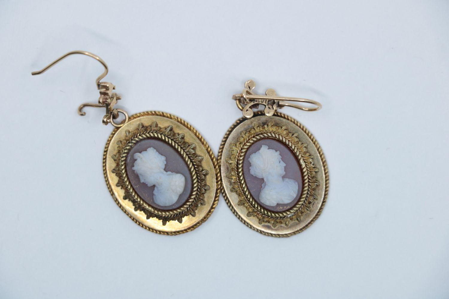 Vintage 14K Gold Cameo Earrings For Sale 6