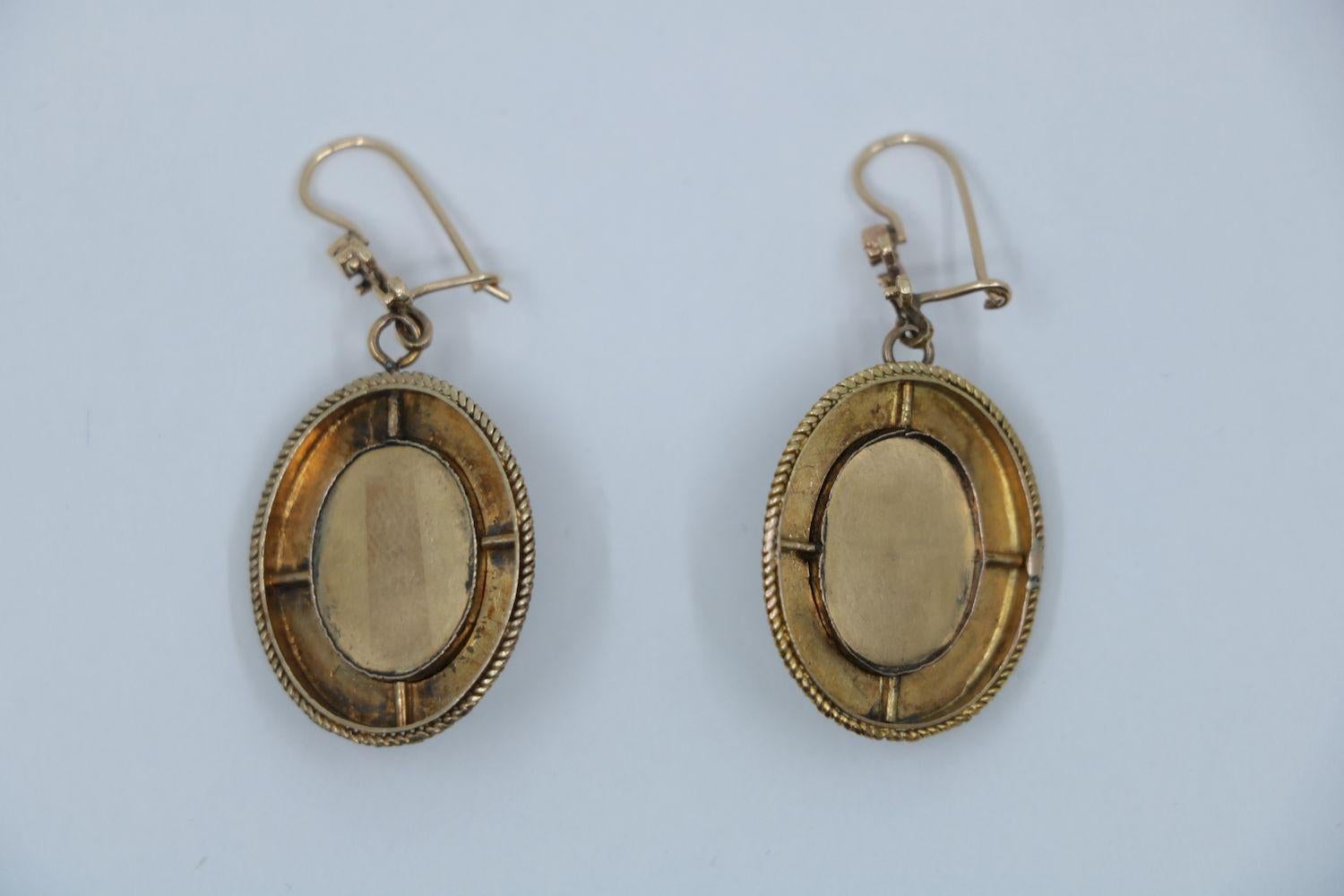 Vintage 14K Gold Cameo Earrings For Sale 5